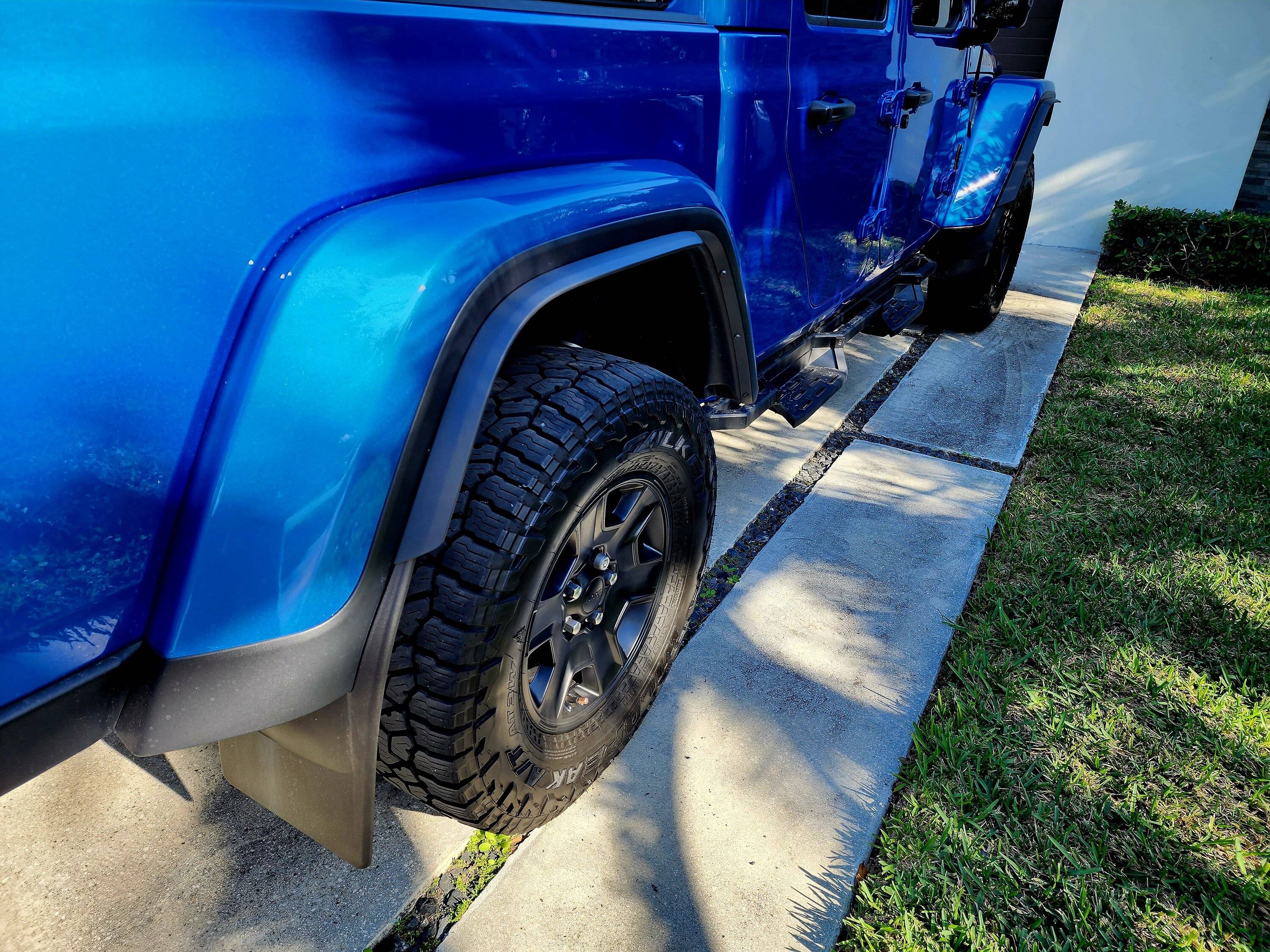 Jeep Gladiator Anyone installed Xtreme Recon Fenders on JT? 20230220_155442