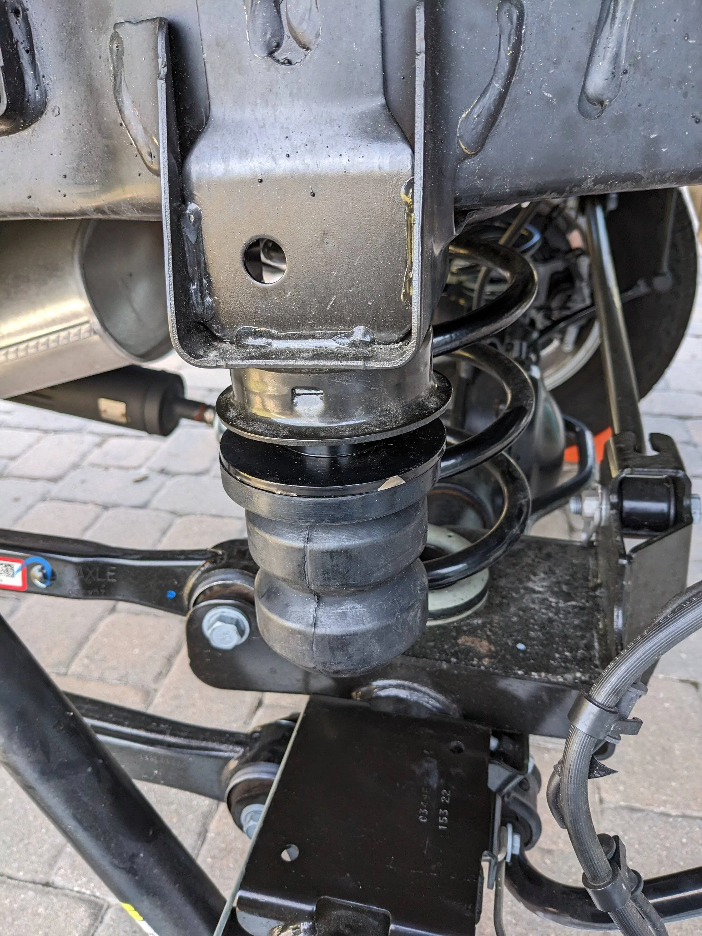 Jeep Gladiator Timbren SES requires spring removal PXL_20230219_151542076[1]