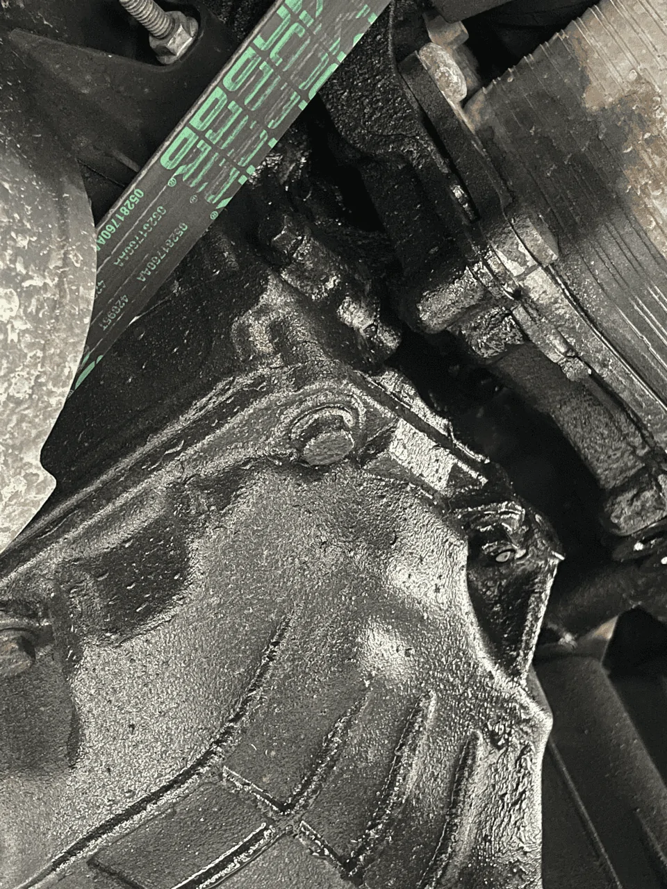 Jeep Gladiator Joined the oil leak club IMG_1551 Larg
