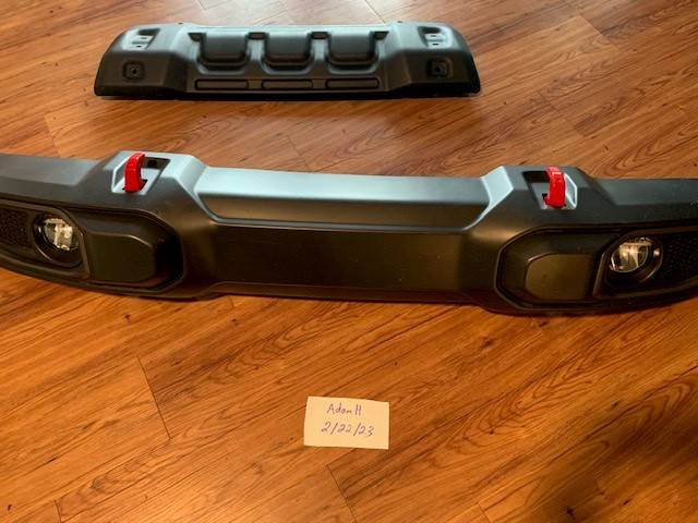 Jeep Gladiator Rubicon LED fog lights, tow hooks, etc. Rubicon bumper