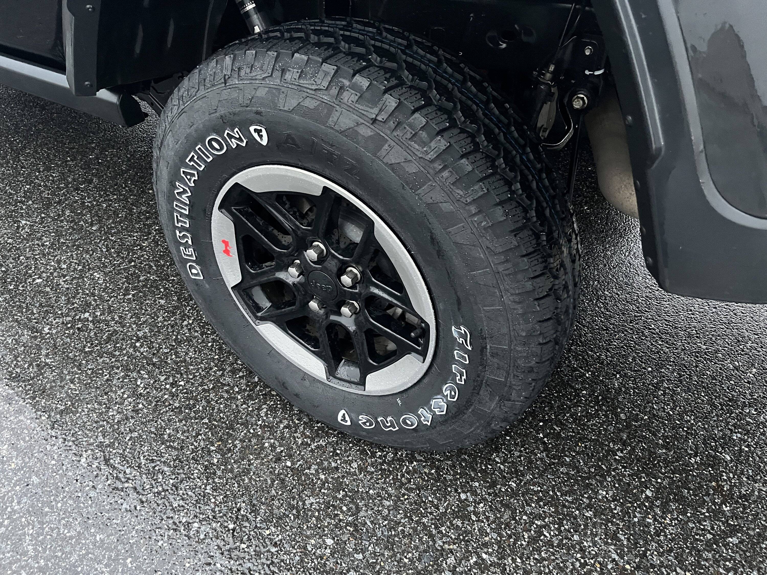 Jeep Gladiator Larger Highway Tires E99E4003-D0C0-40C5-9B8C-7173AD12813A