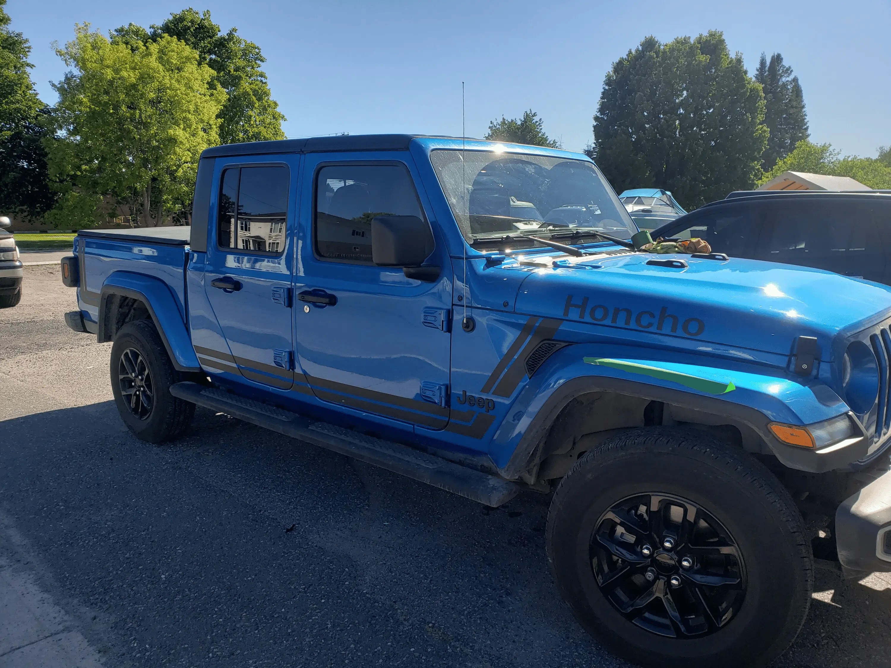 Jeep Gladiator Photo request: Hydro Blue Retro Scrambler 1677169726289
