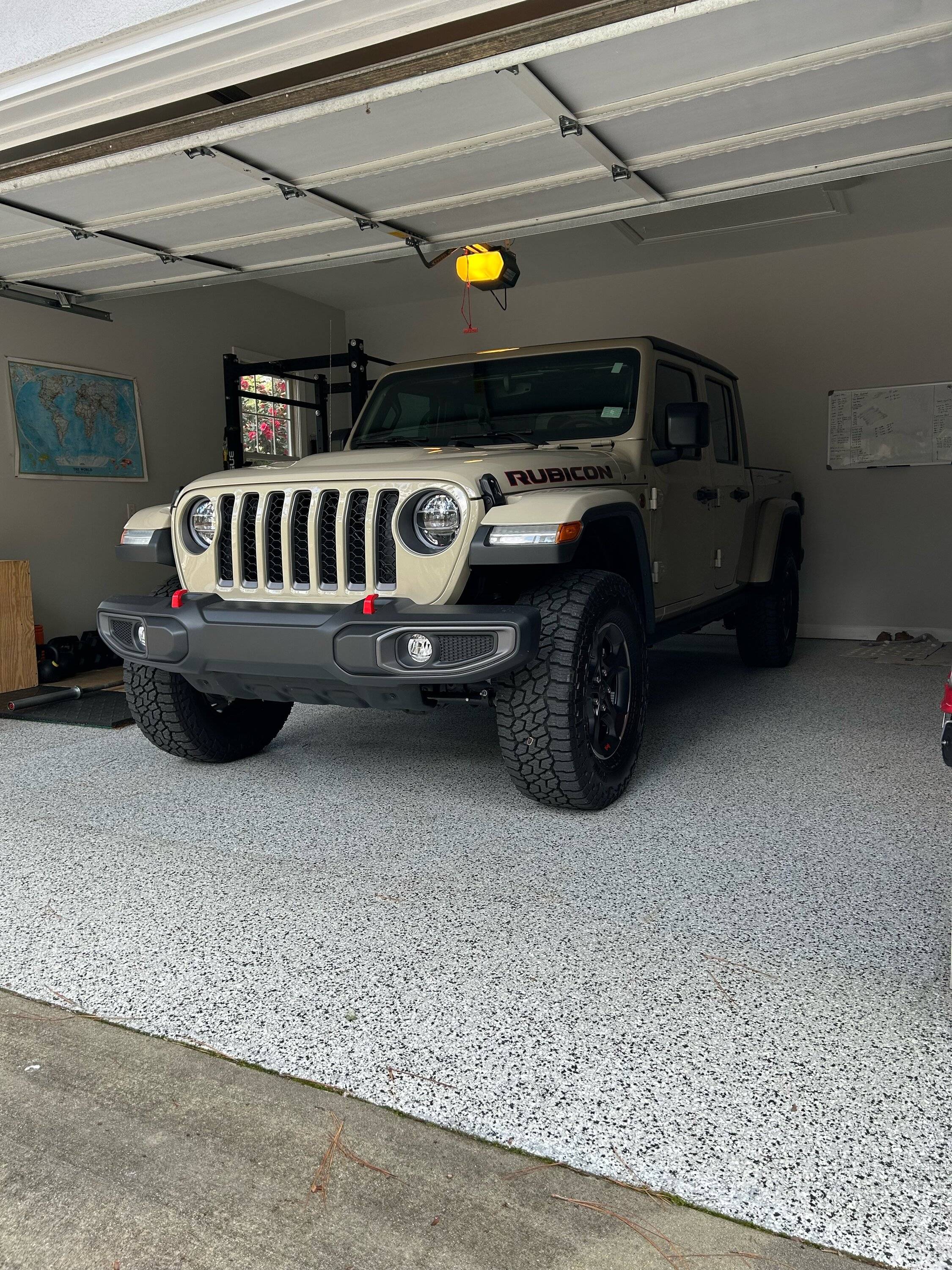 Jeep Gladiator Raider 2's weight conscious daily driver/ weekender build image3