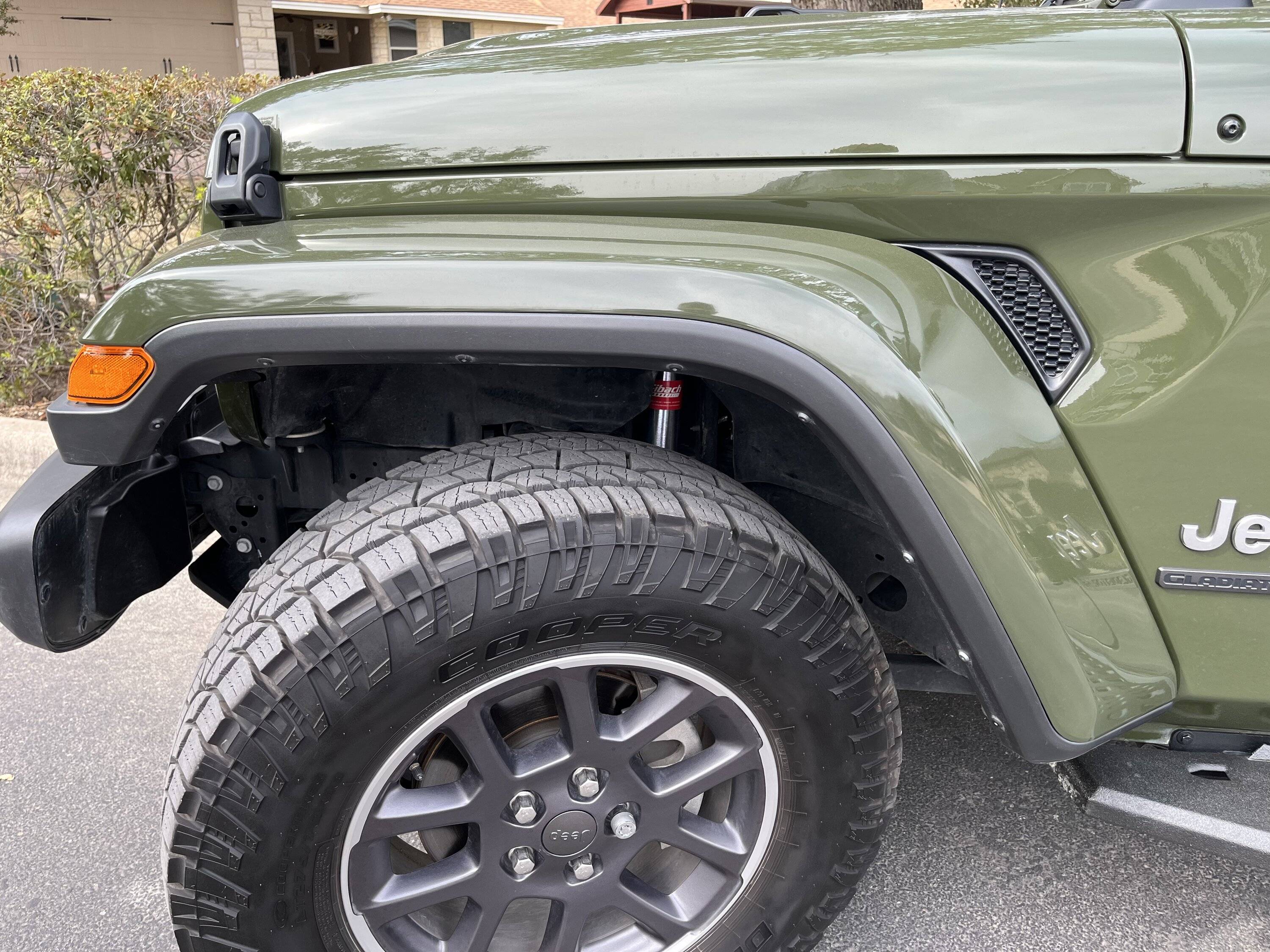 Jeep Gladiator Anyone Running Eibach Shocks or Springs? 6B83085C-3698-4946-AFE6-3D1F22E3F6B1