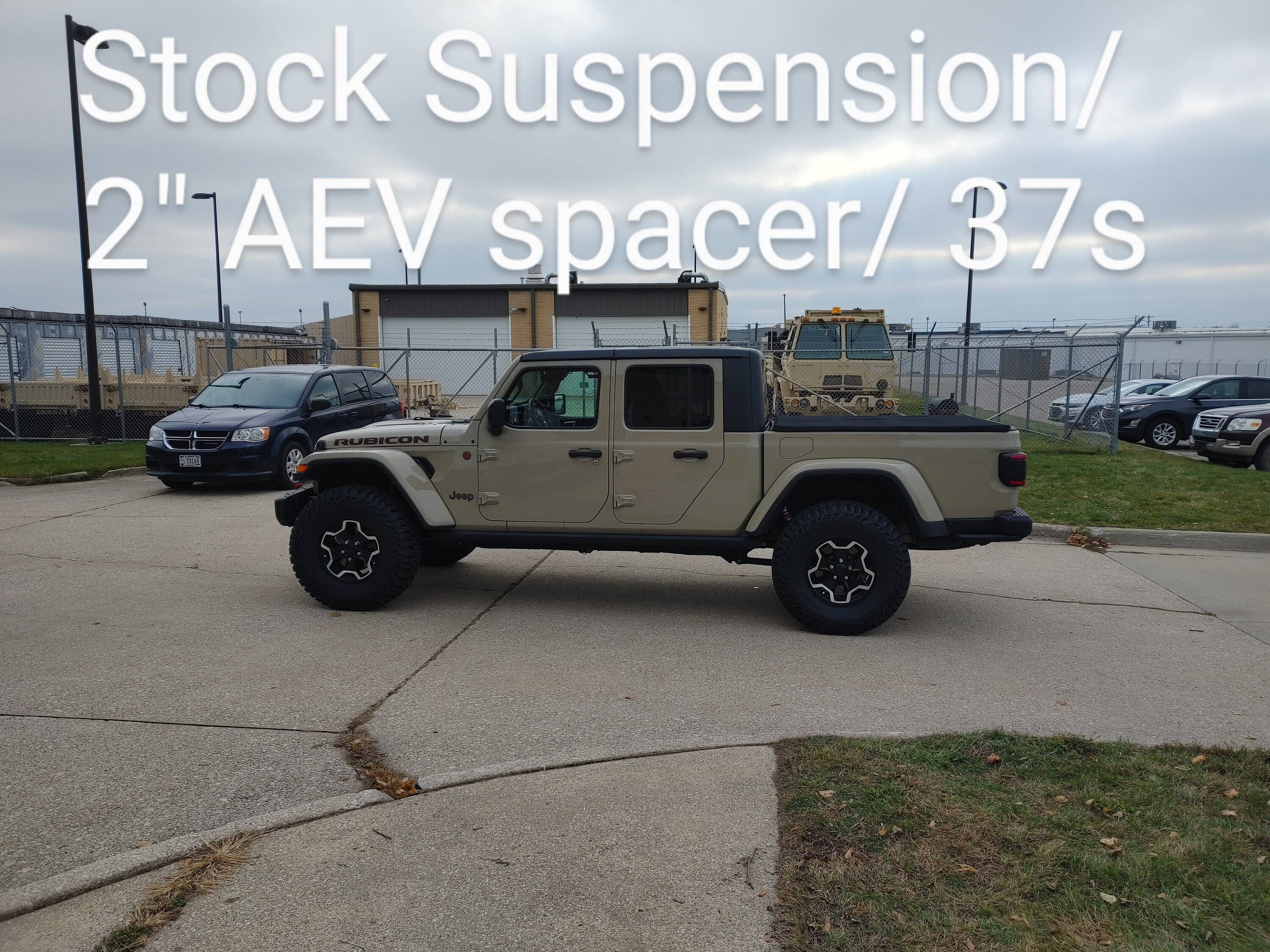 Jeep Gladiator Good JT 2.5" lift for 35's and shock setup for a JT overland? 1213221258_HDR~2