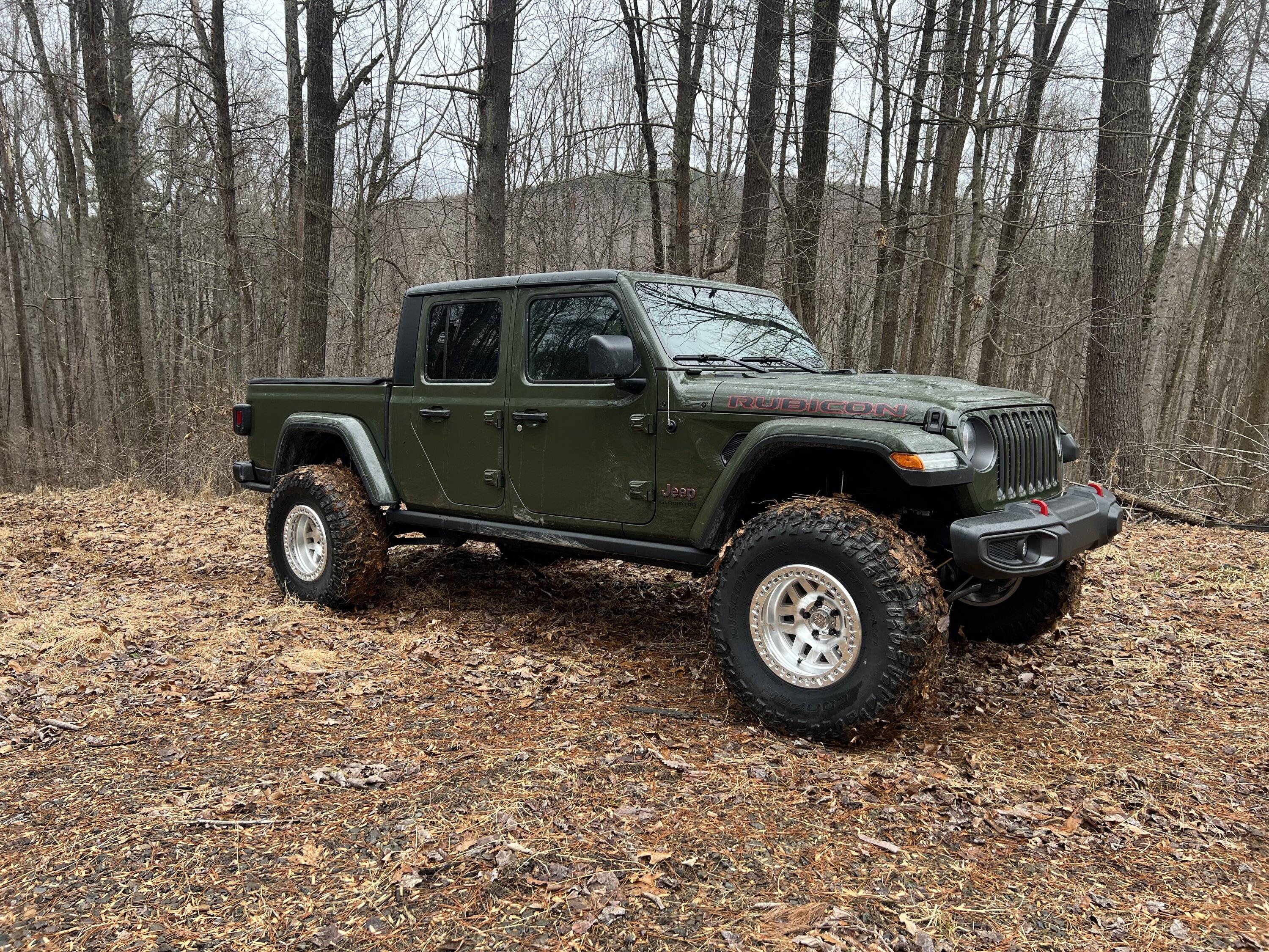 Jeep Gladiator WTT: Black top + cash for Sarge Green top 4388F01A-FDBC-4524-A418-ECD9E87688B4