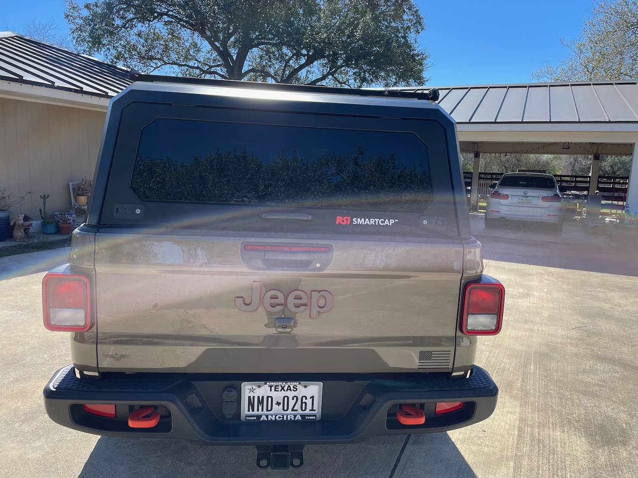 Jeep Gladiator $2000 OBO - RSI Smartcap with custom rack. IMG_0530