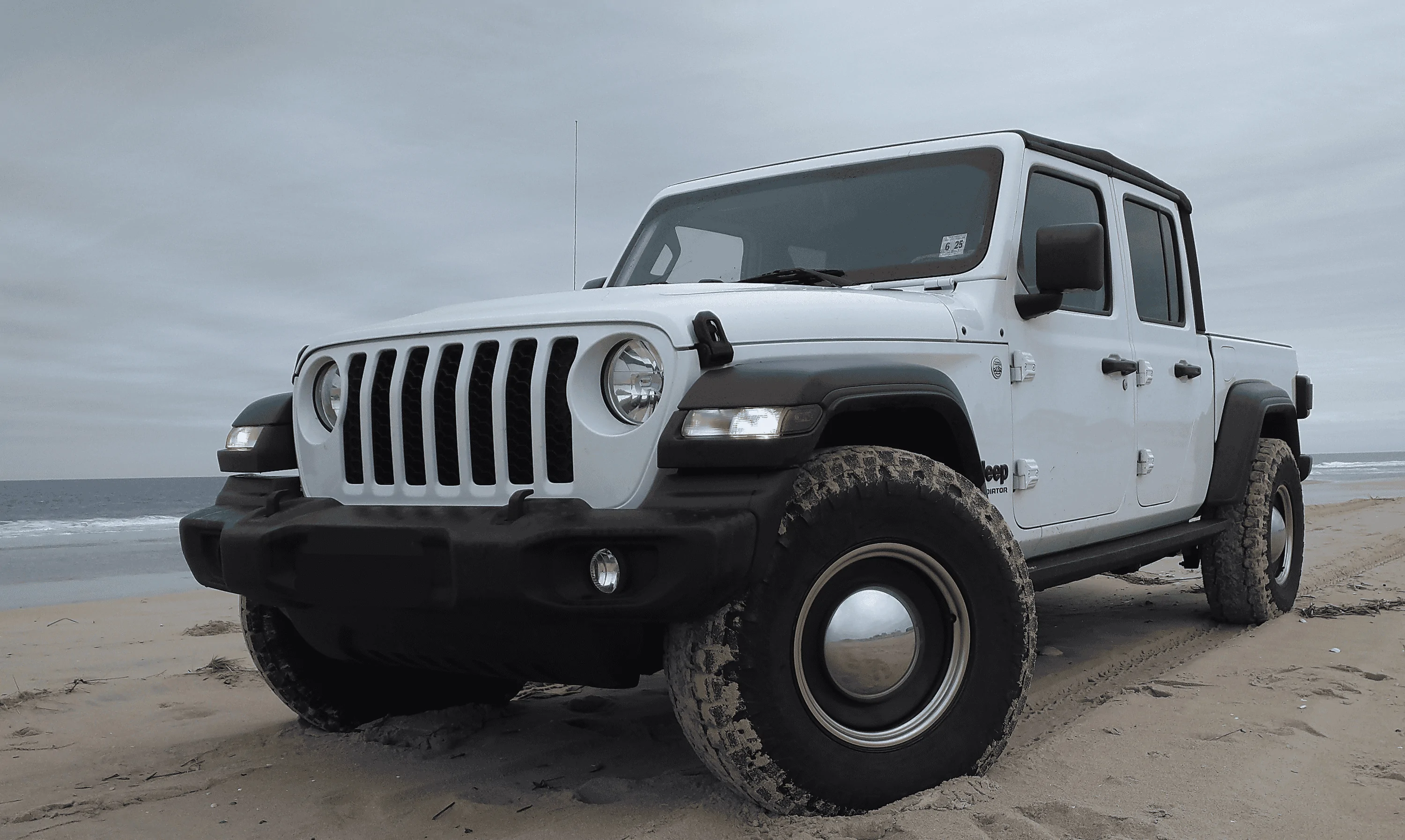 Jeep Gladiator Gladiators on 35s builds photos please! j