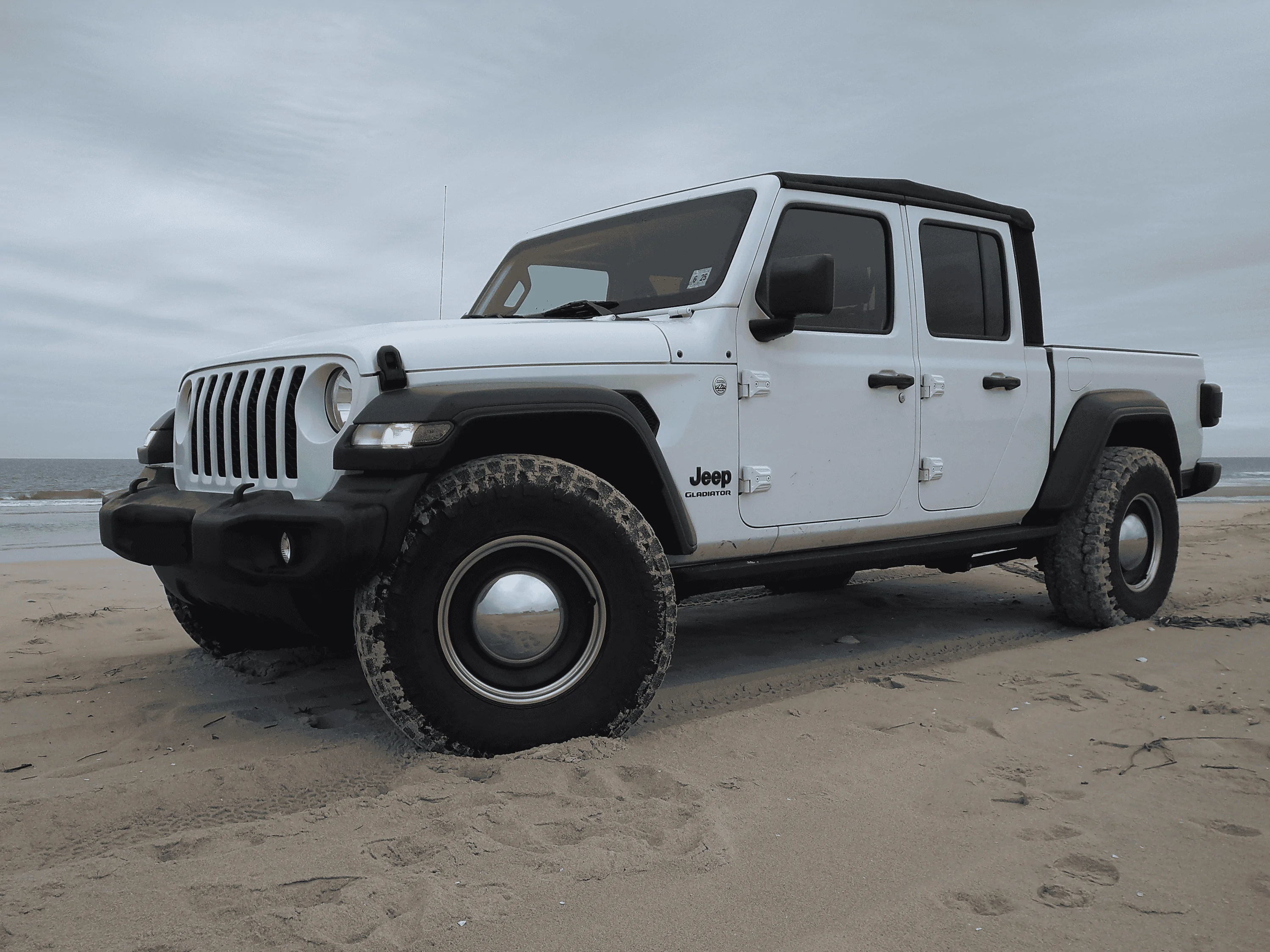 Jeep Gladiator Gladiators on 35s builds photos please! jeep2