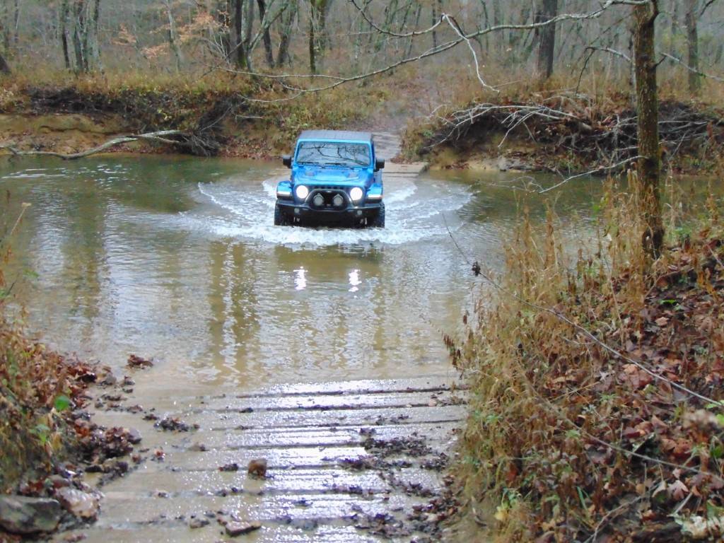 Jeep Gladiator 2022 AEV Gladiator Rubicon build DSC00553 (Medium).JPG