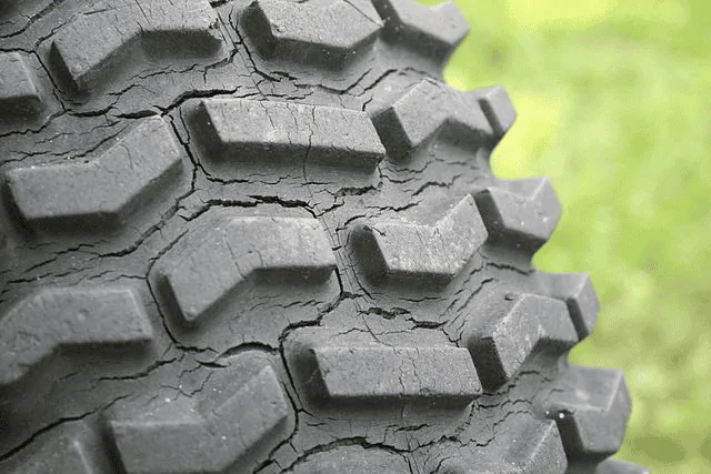 Jeep Gladiator Dry rotting tires 1677291178727