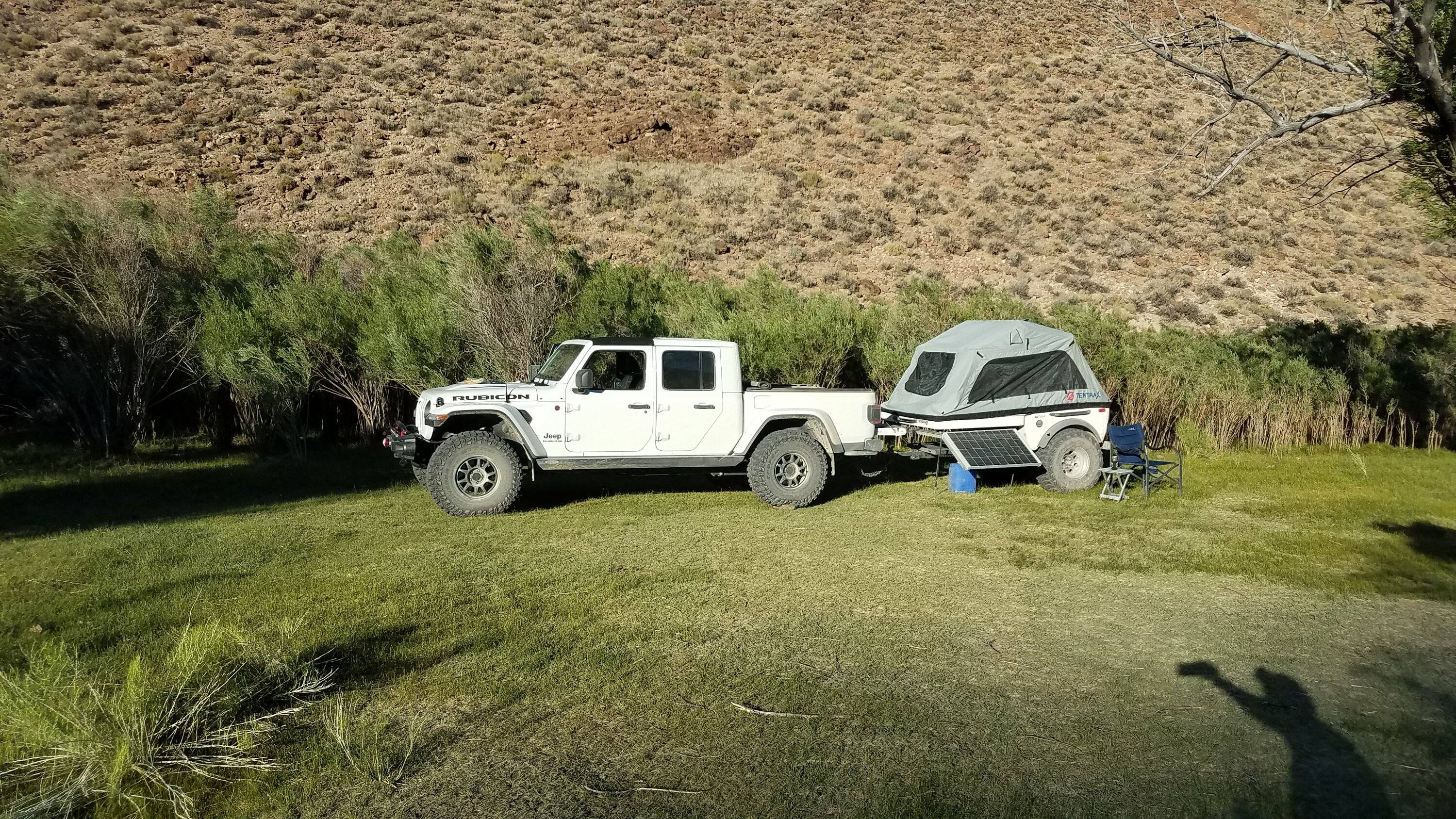 Jeep Gladiator 2001 Tentrax Acend Tent Trailer $5,000 20210614_184620