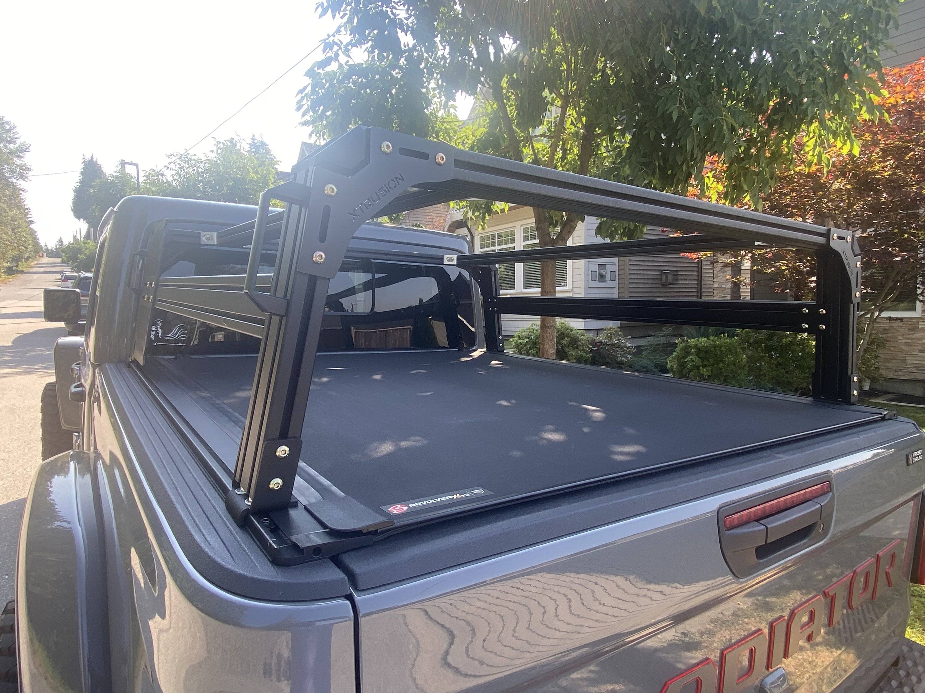 Jeep Gladiator T-Slot bed rack/crossbars ADC64BC7-C2D3-4766-8858-503850238128