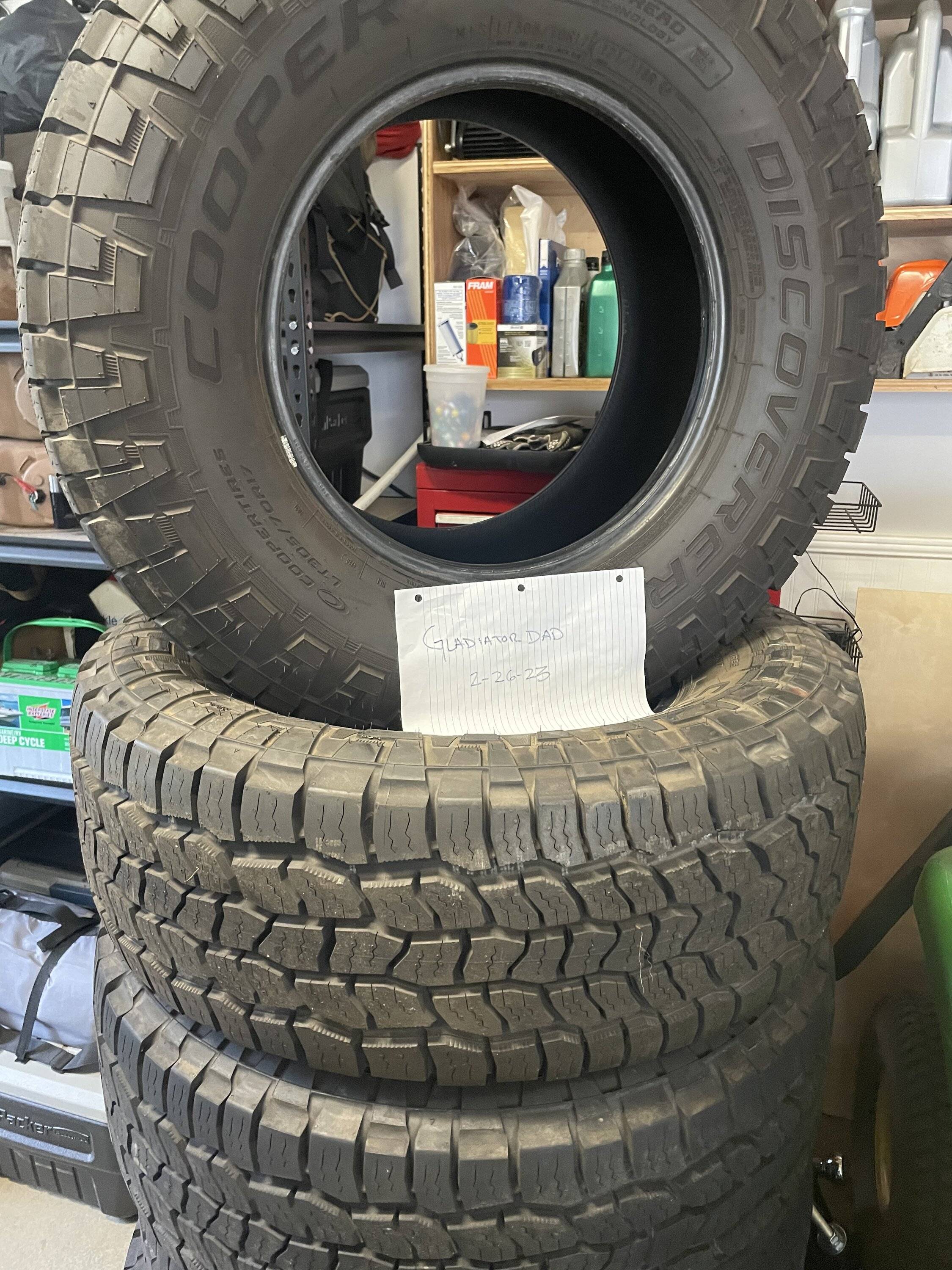 Jeep Gladiator (5) Cooper Discoverer AT3 XLT E3E8A16F-A7D1-4026-8CF2-6514515B83DD