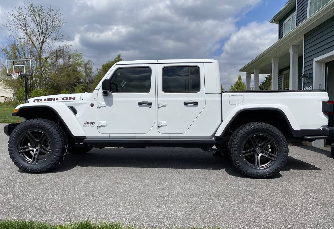 Jeep Gladiator WTT - My 20” Venomrex VR501 and 35” Nitto Ridge Grapplers for your stock Gladiator Rubicon/Mojave wheels and Tires + cash 2089EAF6-A560-493B-962A-E90654DF25DC