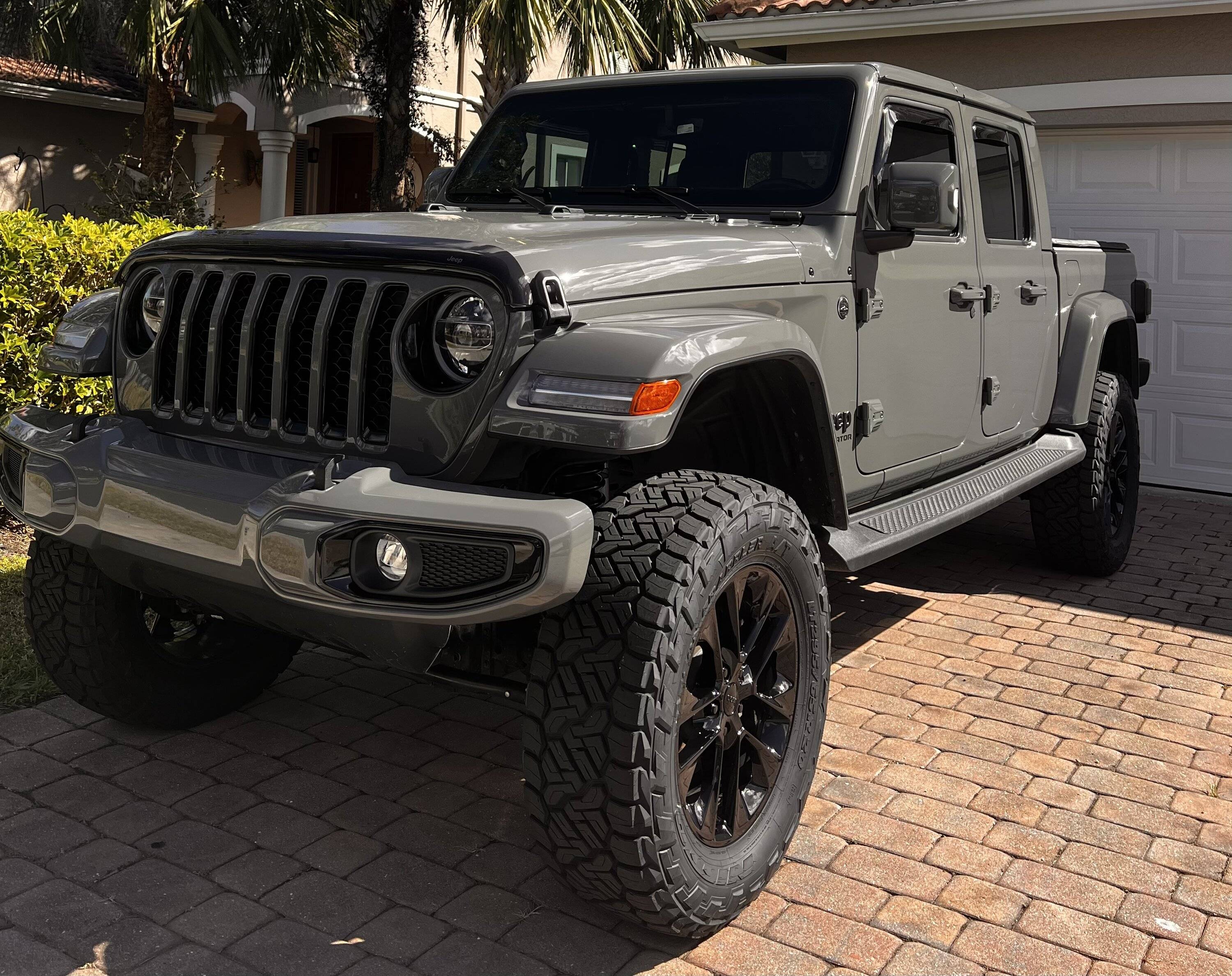 Jeep Gladiator Gladiators on 35s builds photos please! 86E9DE78-9F6F-4C52-82FC-39FEFDACD281
