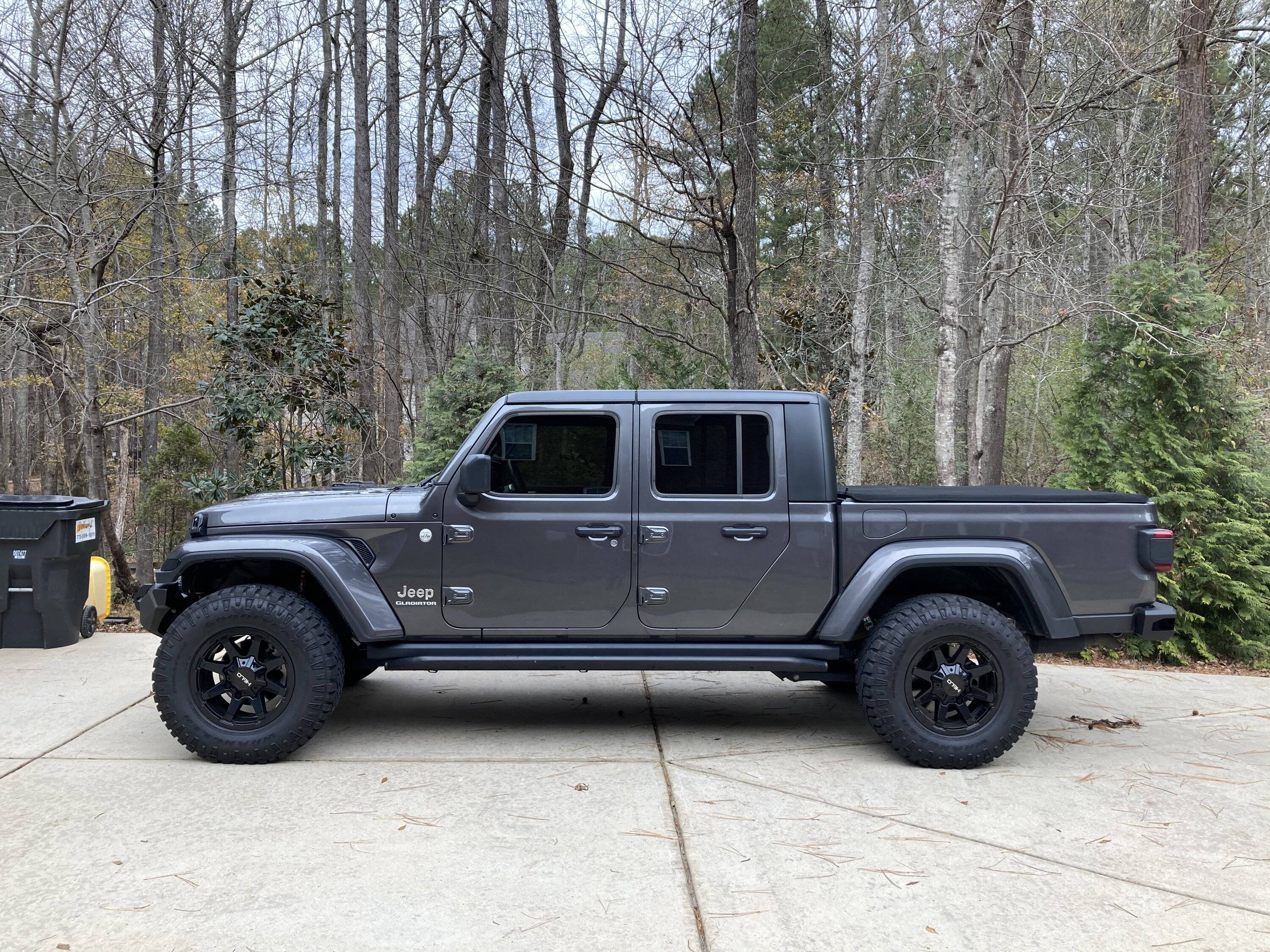 Jeep Gladiator Gladiators on 35s builds photos please! 7D9F53B6-EECB-4873-B0A4-3621793E789D