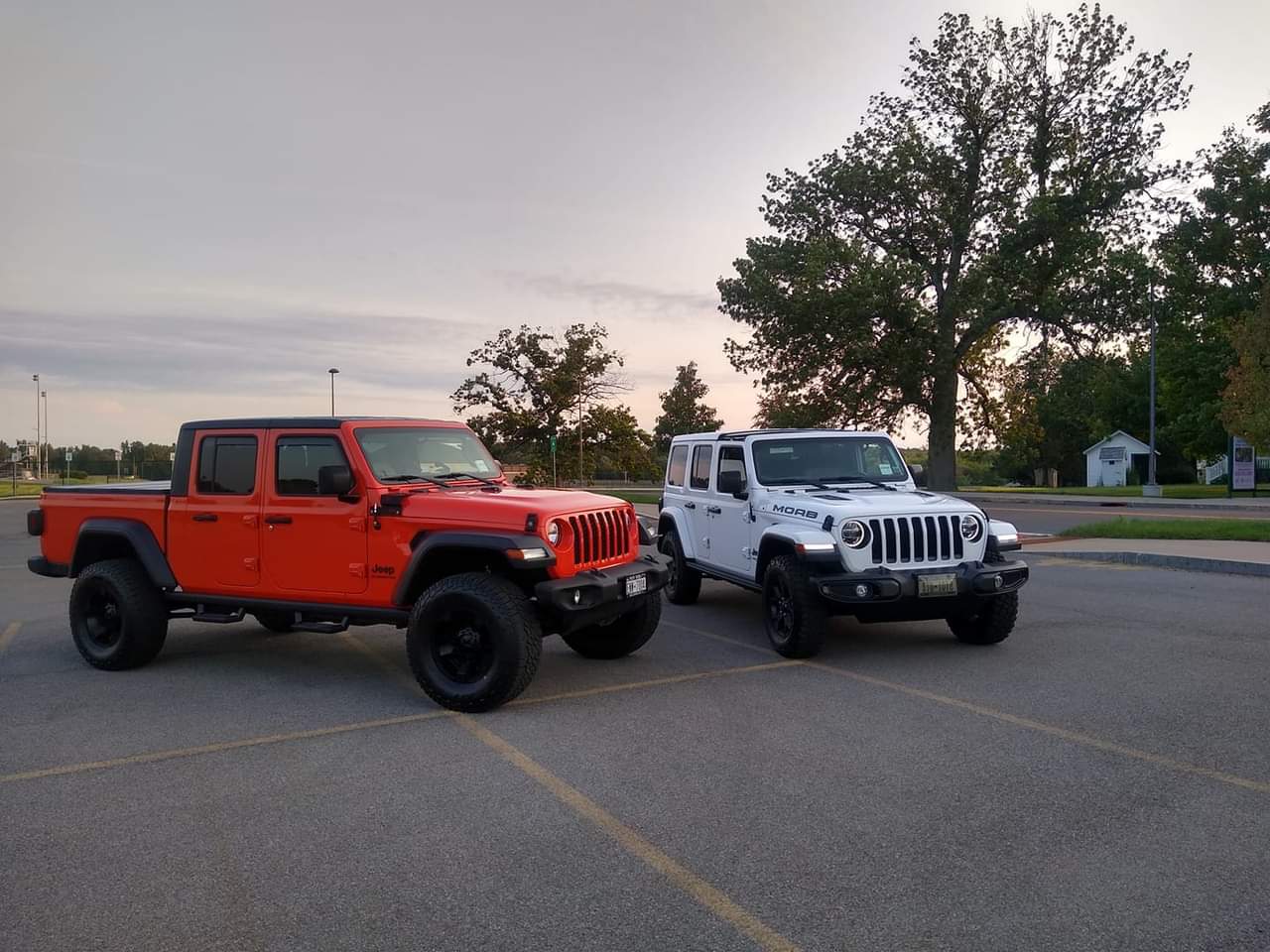 Jeep Gladiator Gladiators on 35s builds photos please! FB_IMG_1649976909242