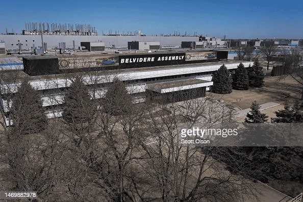 Jeep Gladiator Jeep Cherokee Belvidere Assembly Plant Set to Close After Today. 1677601280989