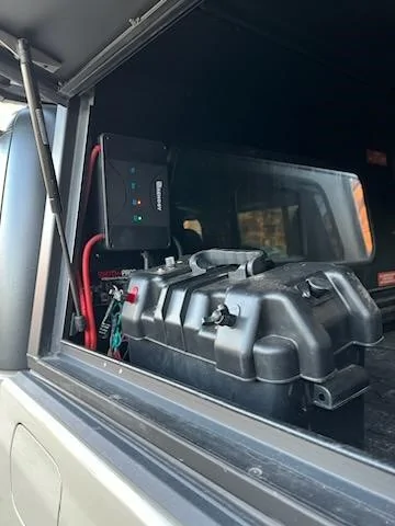 Jeep Gladiator 2020 Jeep Gladiator Sport w/Alu-Cab Cap/ Decked Drawer System/ Professionally installed EVO 4" lift w King Shocks/ Extras Truck 15