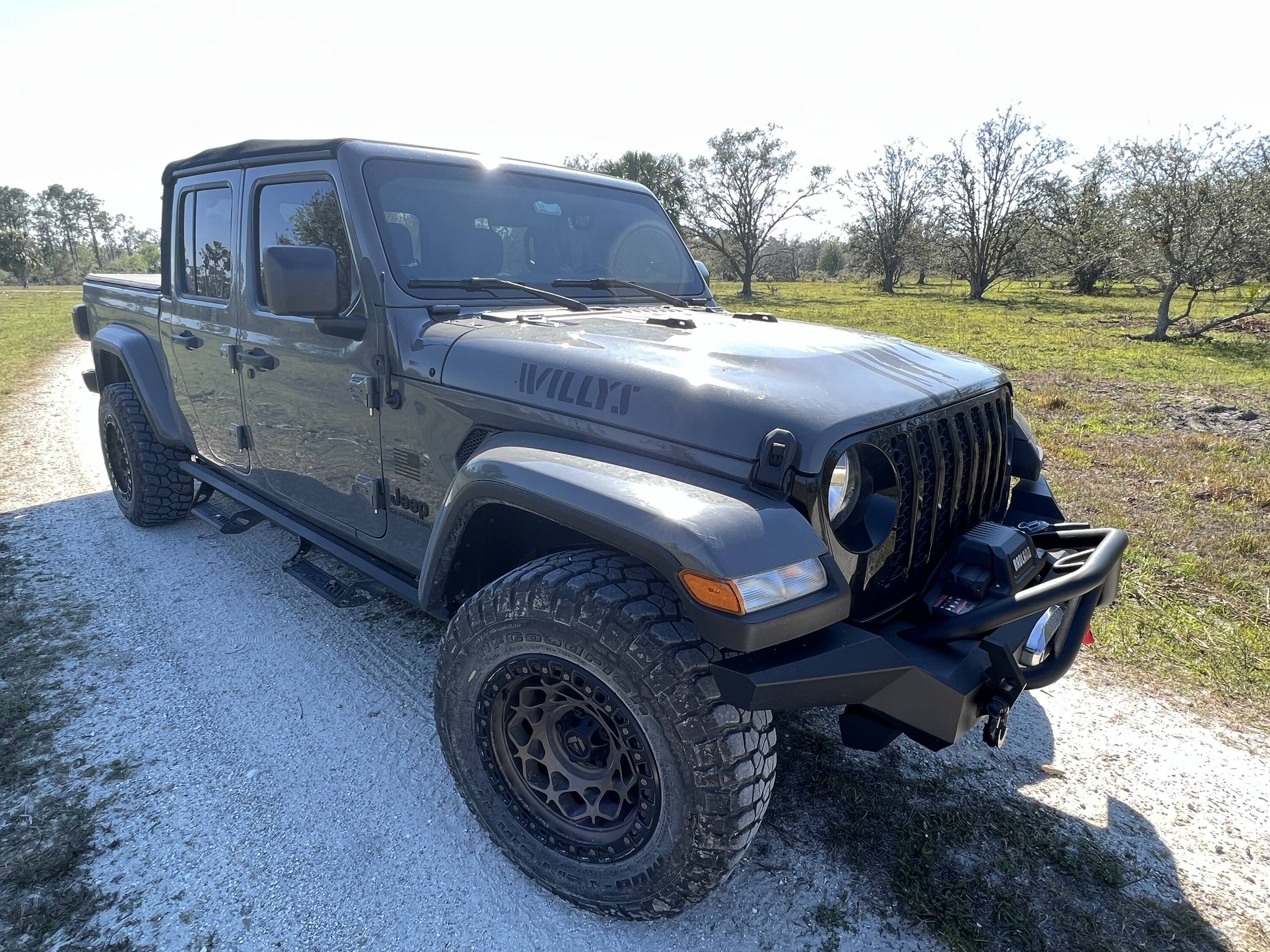 Jeep Gladiator Gladiator Glamour Shots E6289897-4553-49B5-8C6C-517F596F230E