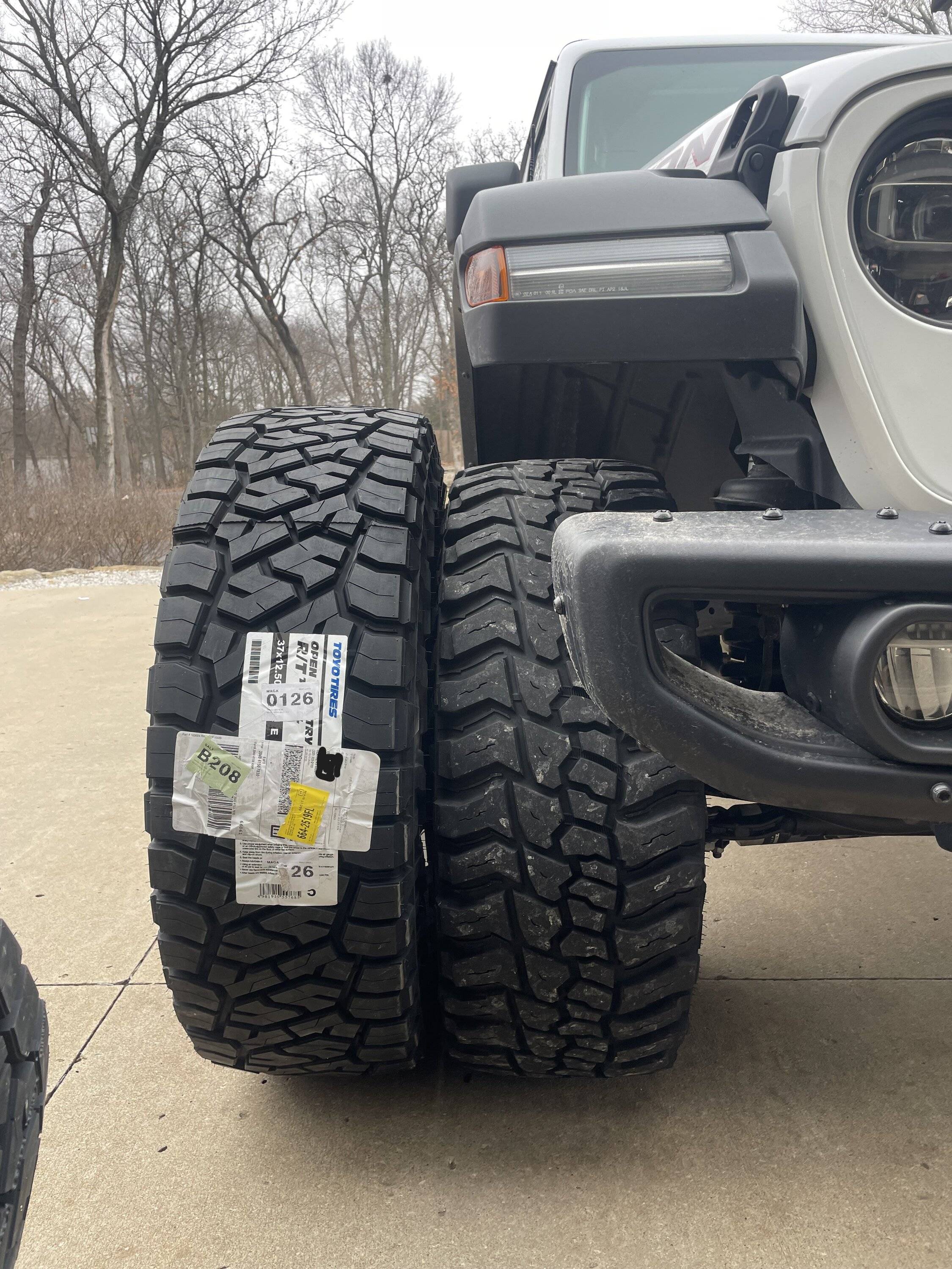 Toyo Open Country RT Trail 37X12.50X17 on a EcoDiesel Review | Jeep ...