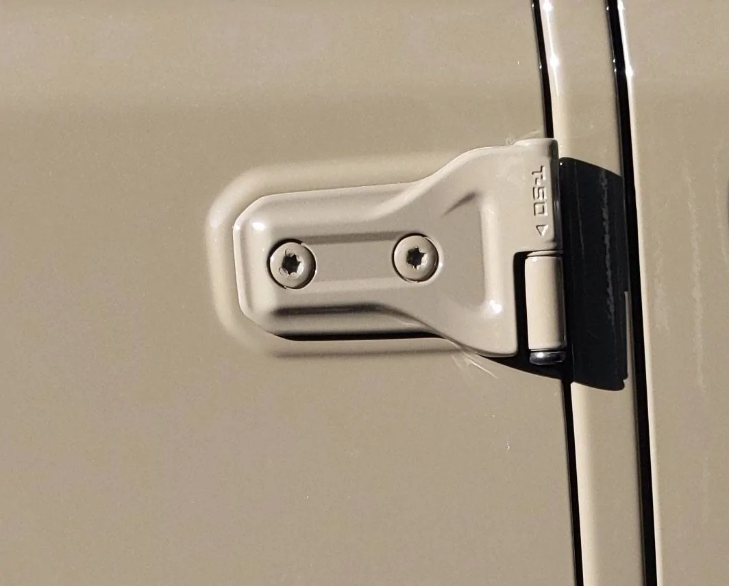 Jeep Gladiator Gobi warranty paint work…. Is it me or is this a different color? jt hing