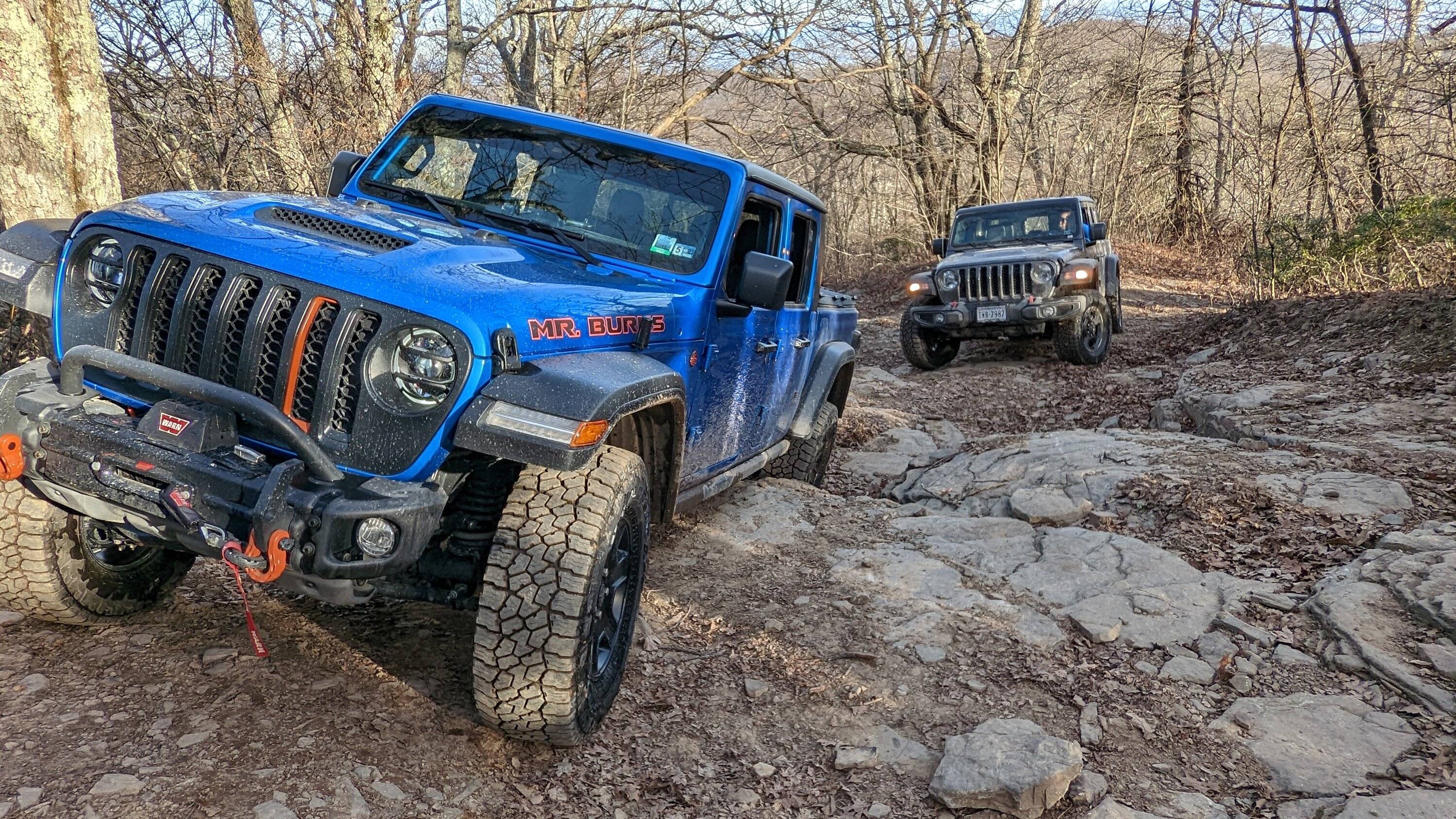Jeep Gladiator What can a Mojave on 35s NOT do? PXL_20221126_201539051