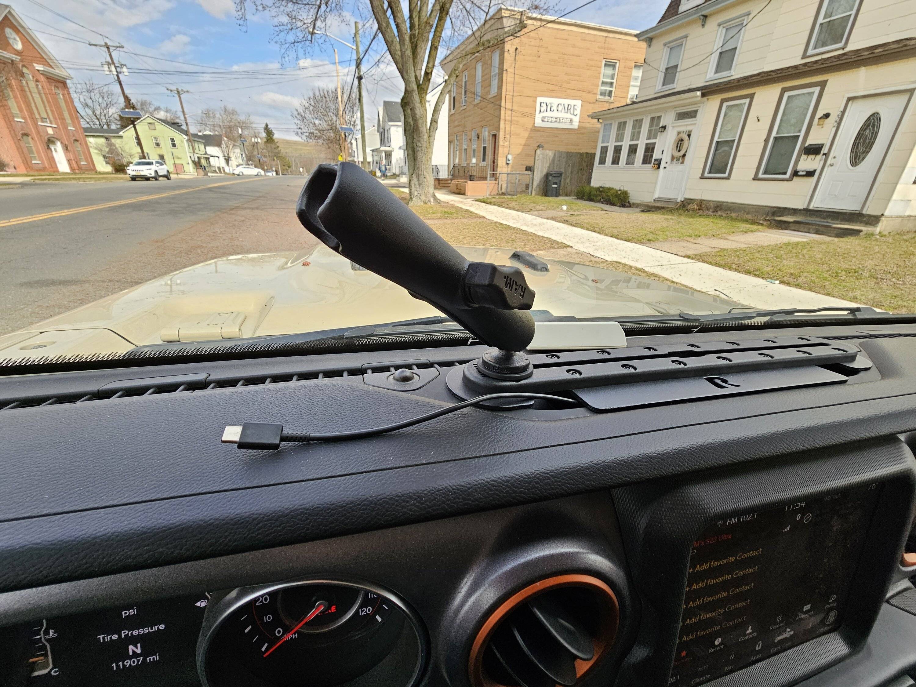 Jeep Gladiator Internally routing USB - center console to above dash 20230301_115447