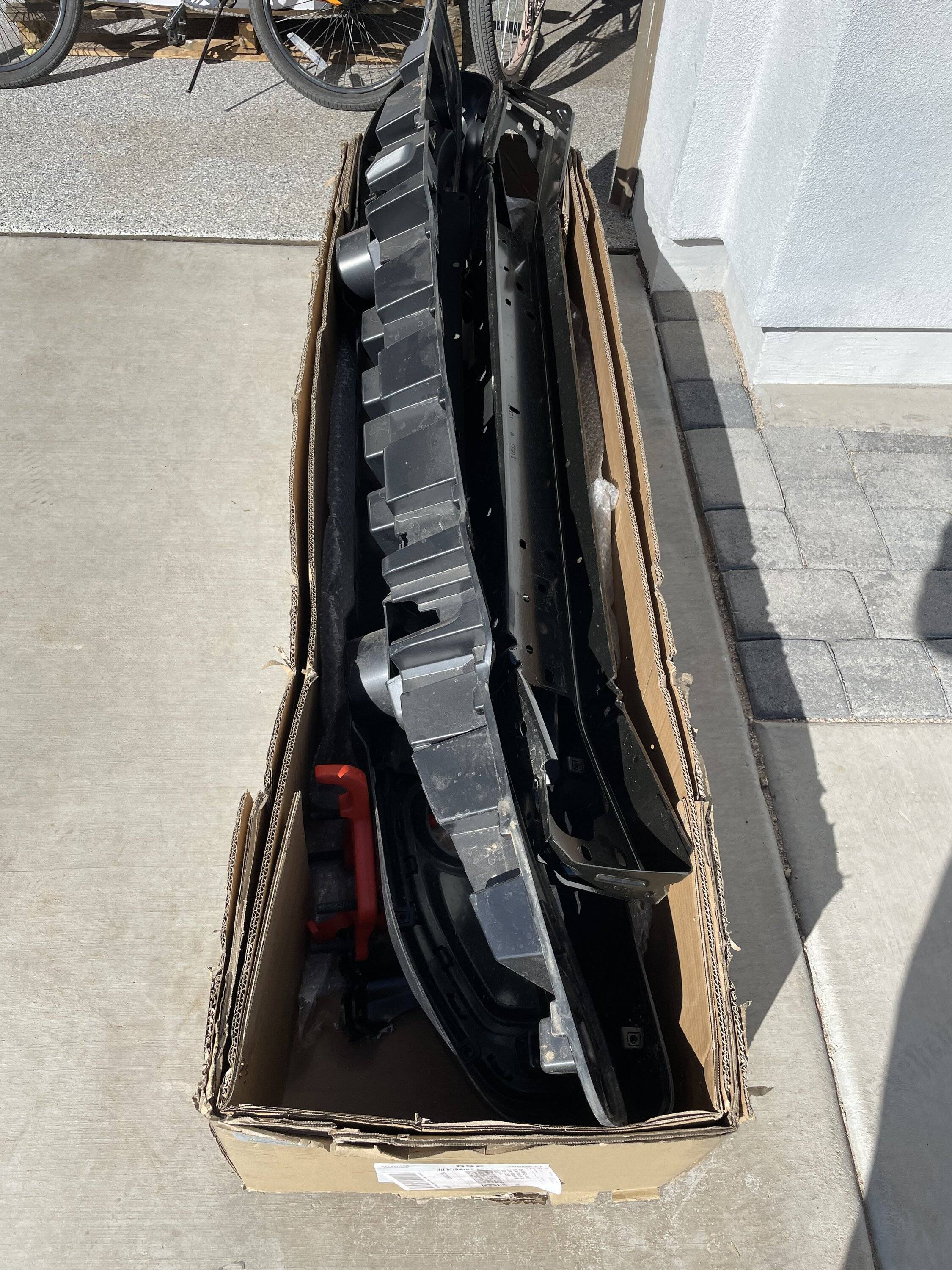 Jeep Gladiator ‘22 Mojave JT Front Bumper OEM 25E9E89D-A9C5-4EC9-A5C7-B9E52EA956BC