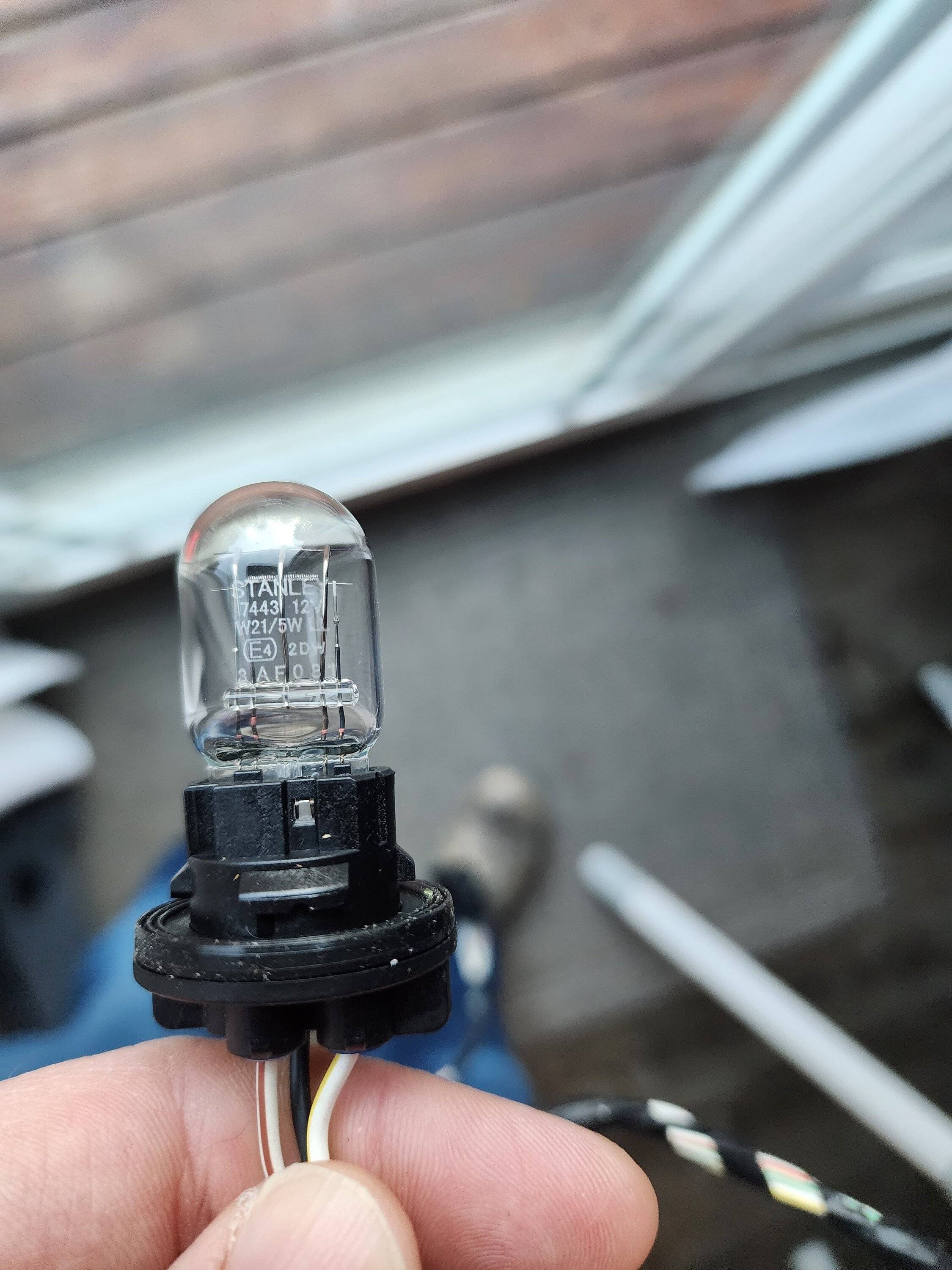 Jeep Gladiator DRL Factory nonLed Bulbs 20230303_064052