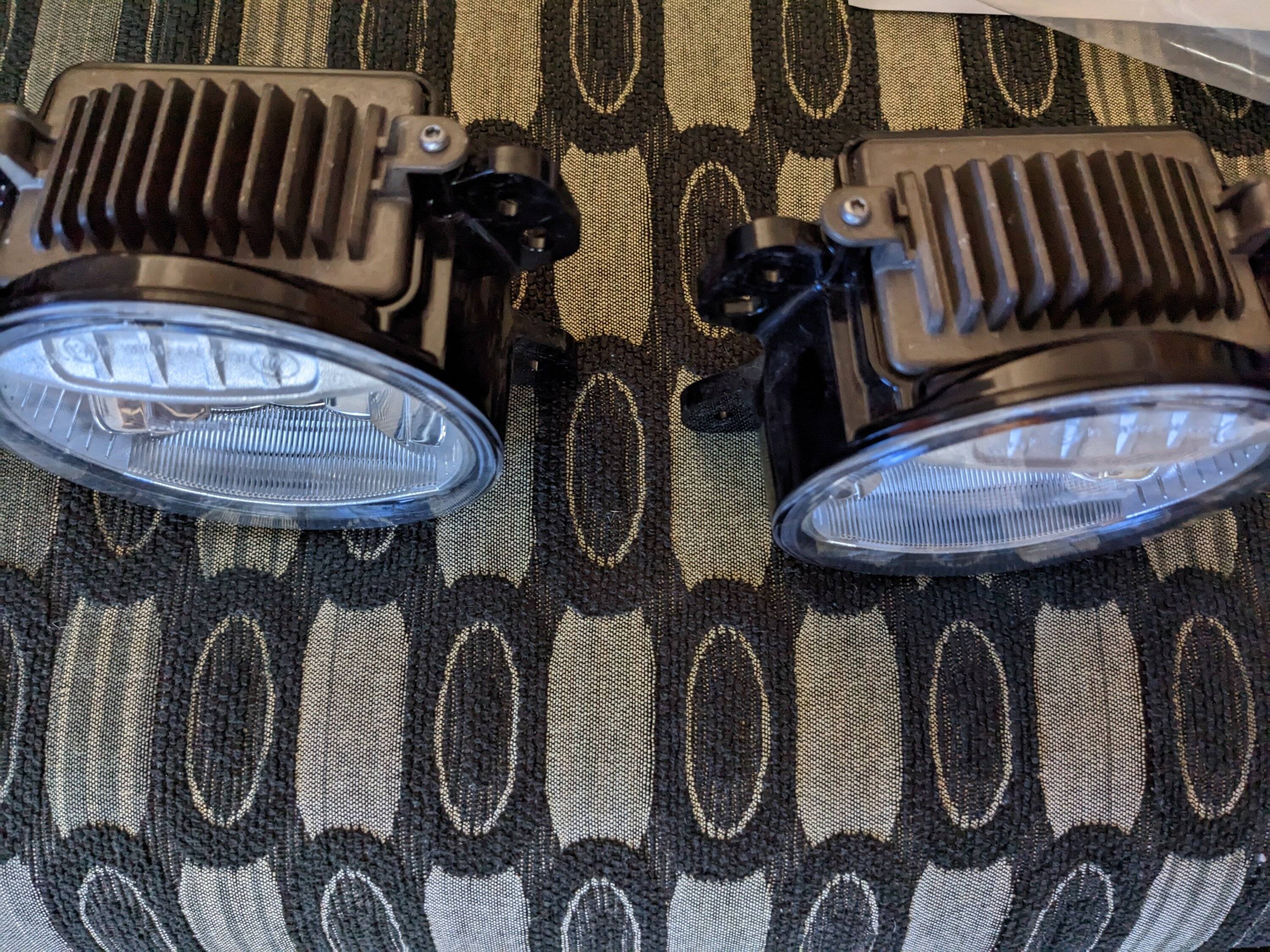Jeep Gladiator For Sale: OEM LED Fog Lights PXL_20230303_224529582
