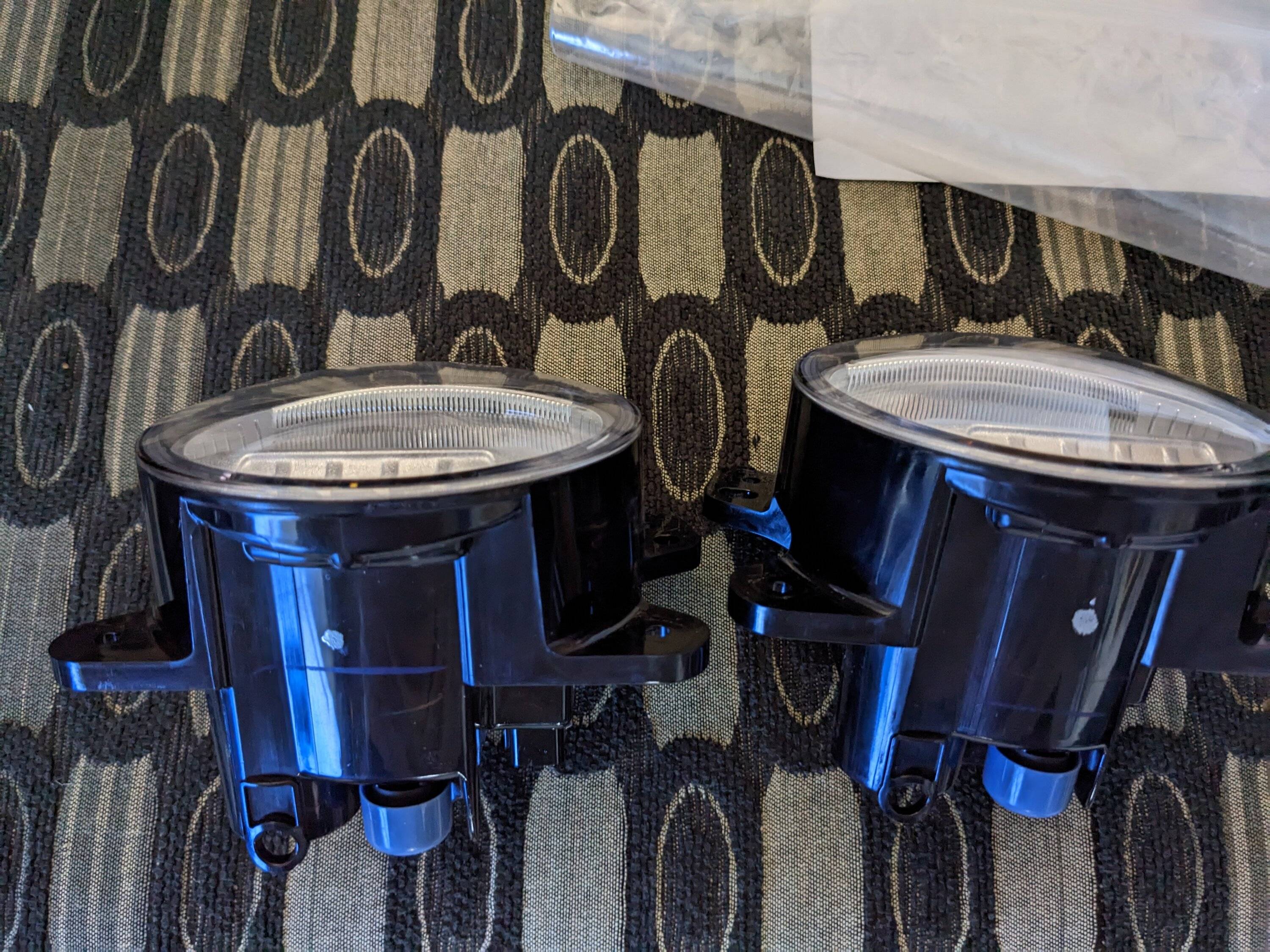 Jeep Gladiator For Sale: OEM LED Fog Lights PXL_20230303_224637682