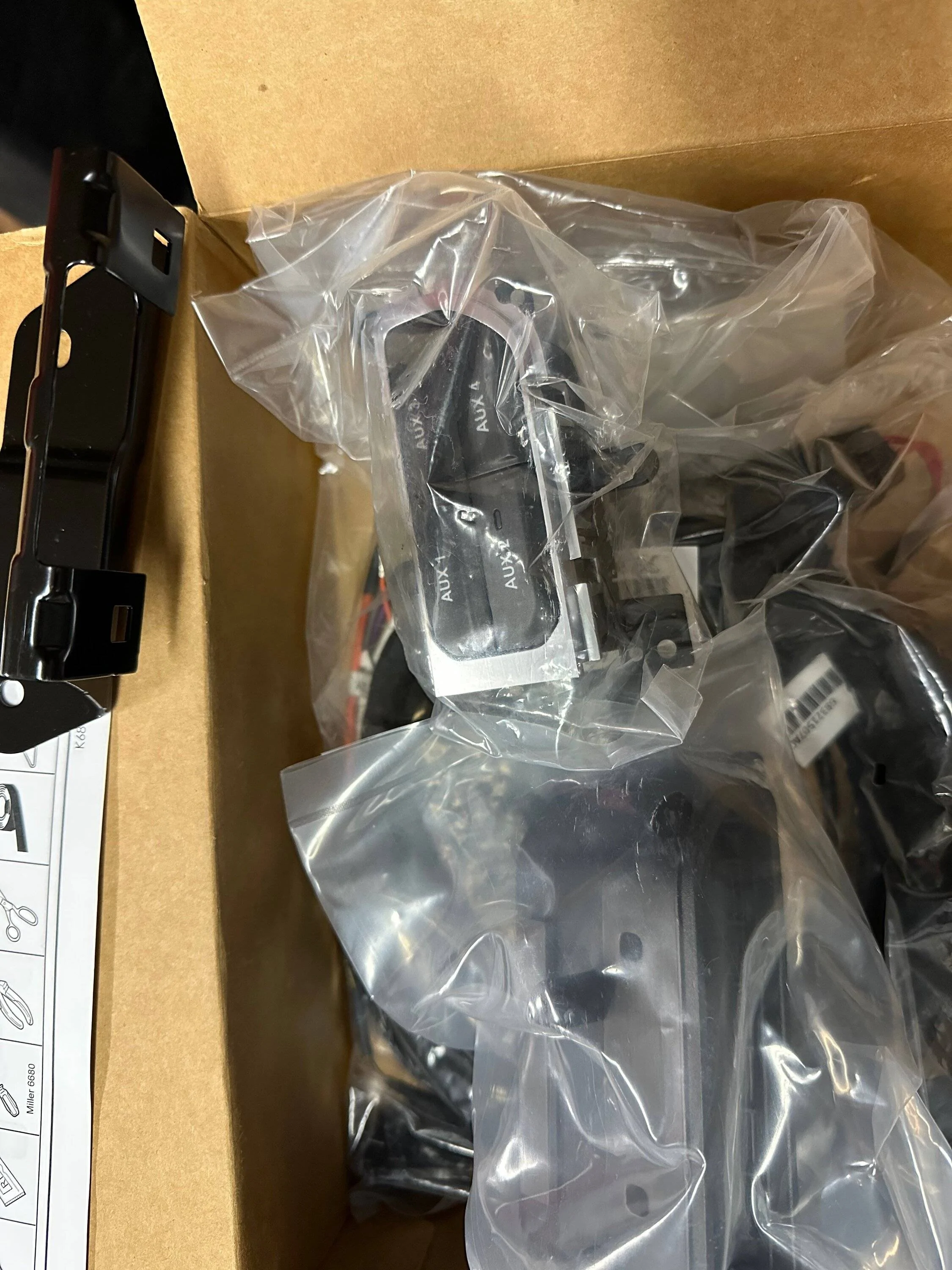 Jeep Gladiator Factory AUX Switch - New in Box IMG_9331