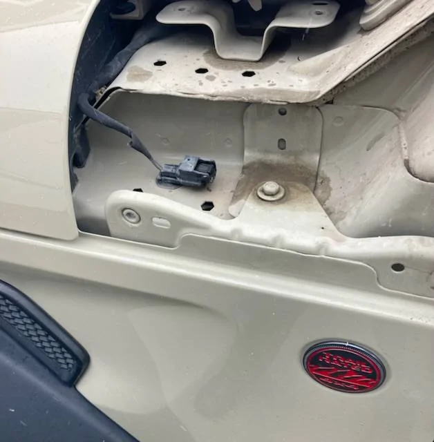 Jeep Gladiator Does anyone know what this plug is for? 9163F6E6-FD5F-4EA3-9A3E-9139410642CC