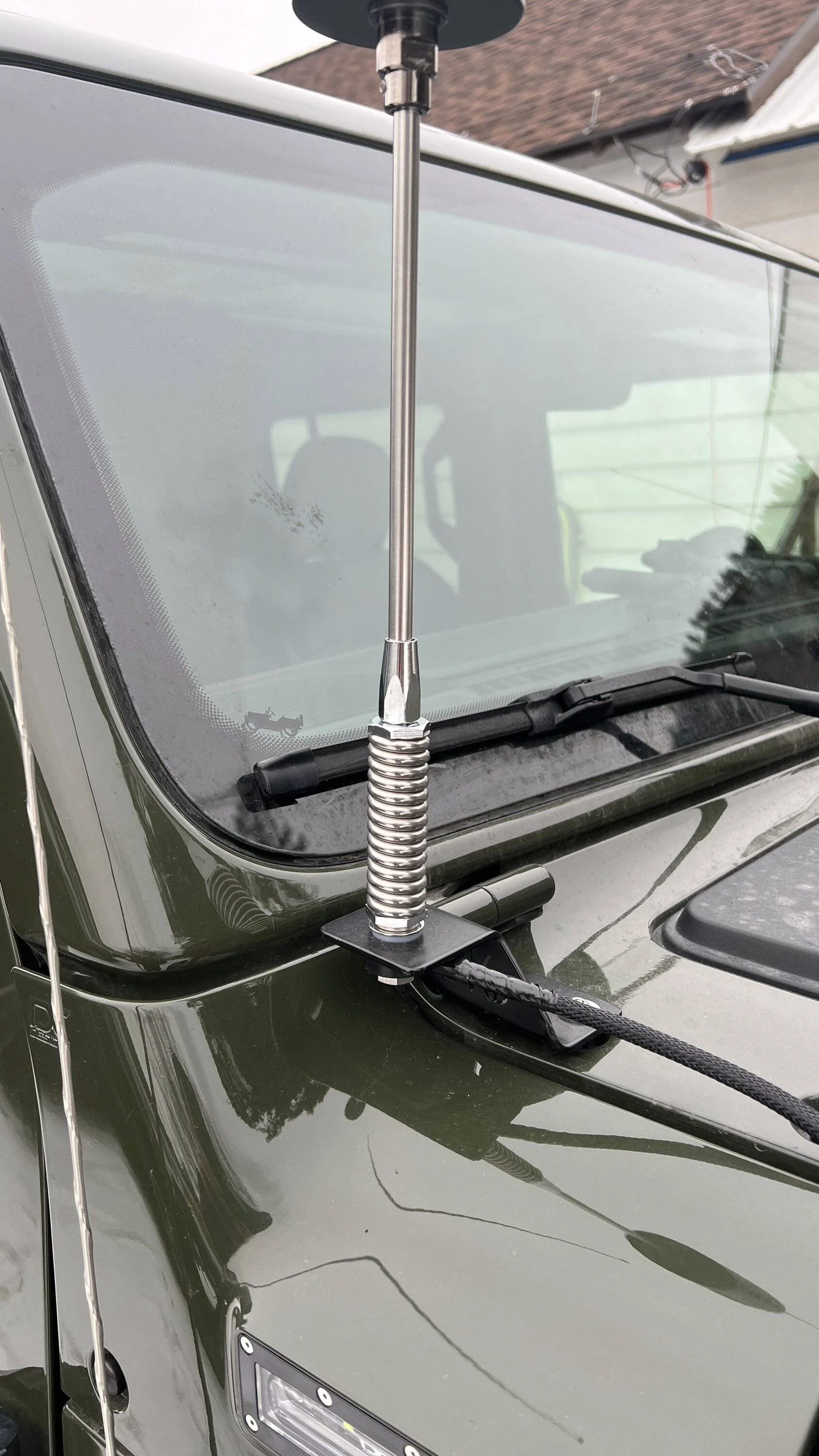 Jeep Gladiator GMRS / CB antenna locations - near A pillar or mid point on hood IMG_0122