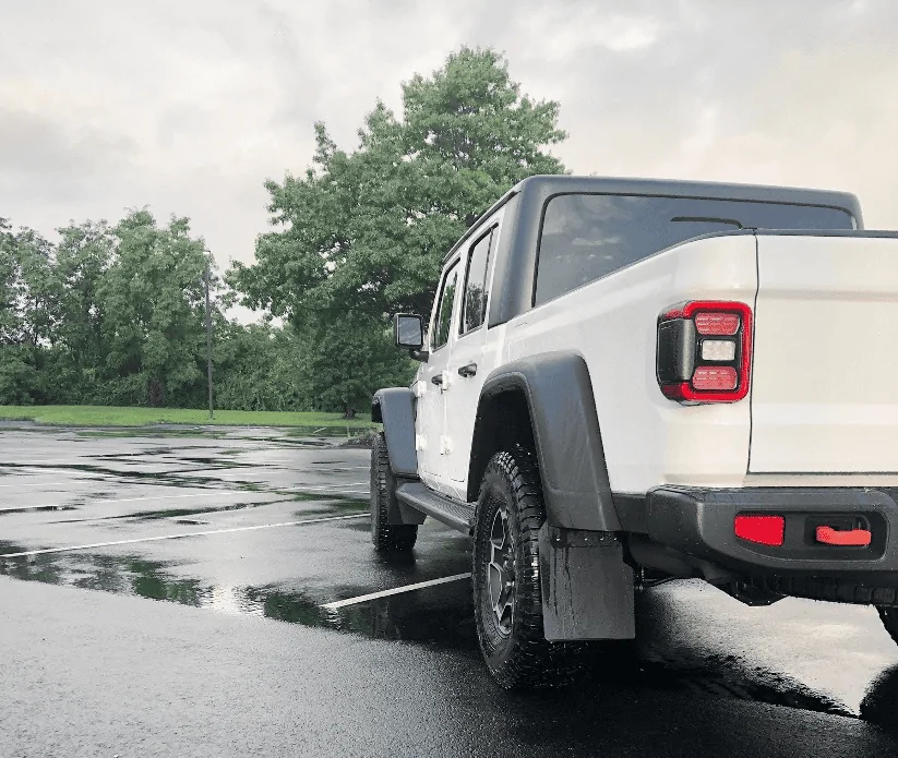 Jeep Gladiator Do mud flaps make a difference (protect my driver's door handle from road grit/mud)? 1678111794353