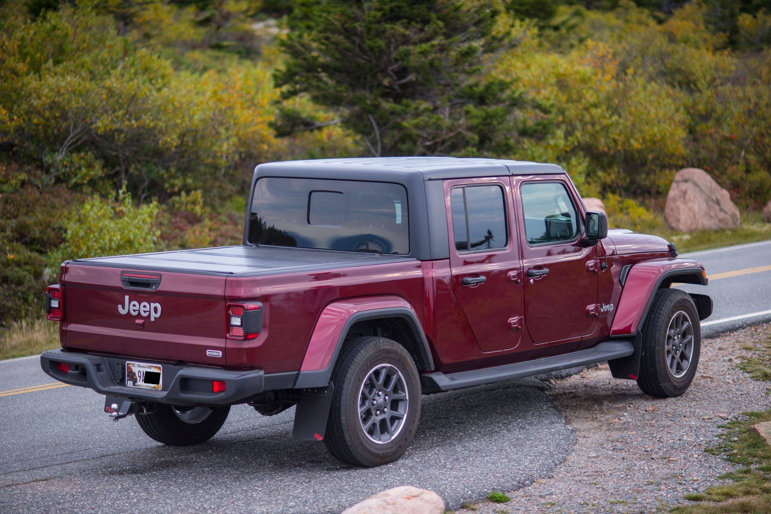 Jeep Gladiator Do mud flaps make a difference (protect my driver's door handle from road grit/mud)? Maine 324 Share