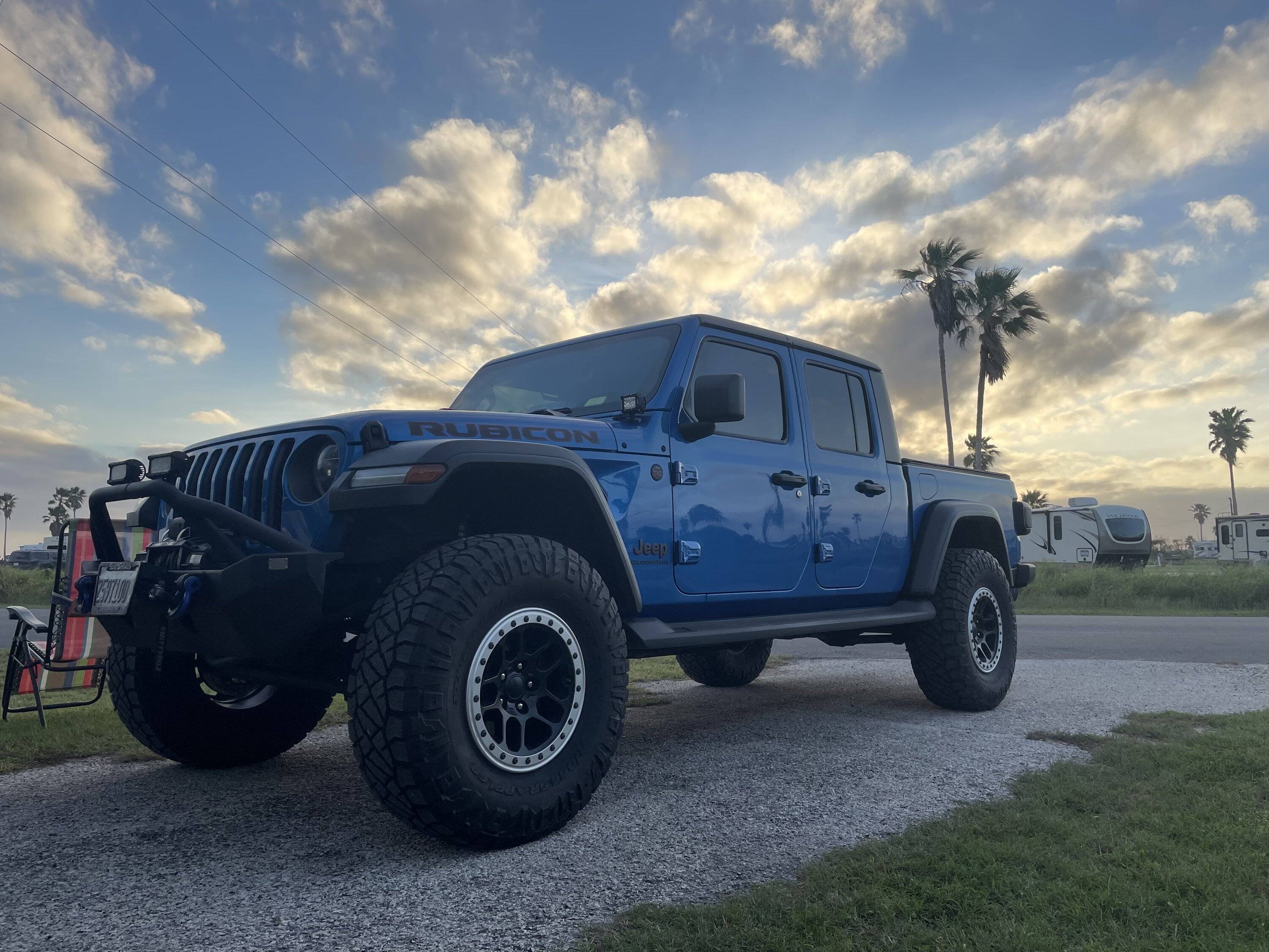 Jeep Gladiator Mopar Beadlock Wheels - Let’s see them! F6C0A8BC-3424-4DDD-873F-6112894D45A3