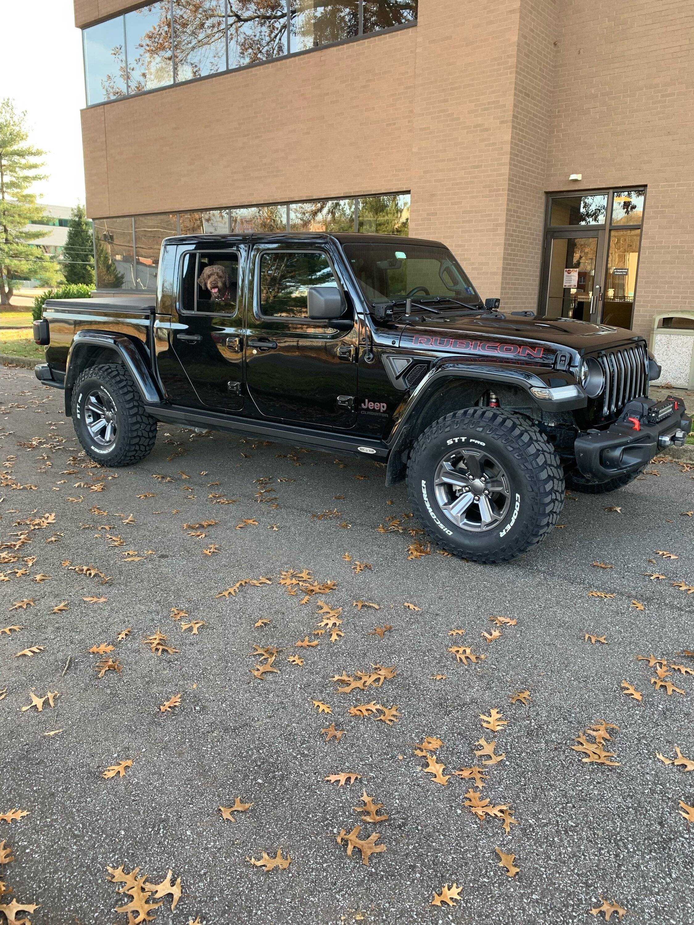 Jeep Gladiator Got the Mopar 2" lift, love it but.... need your wheels pics now IMG_3040