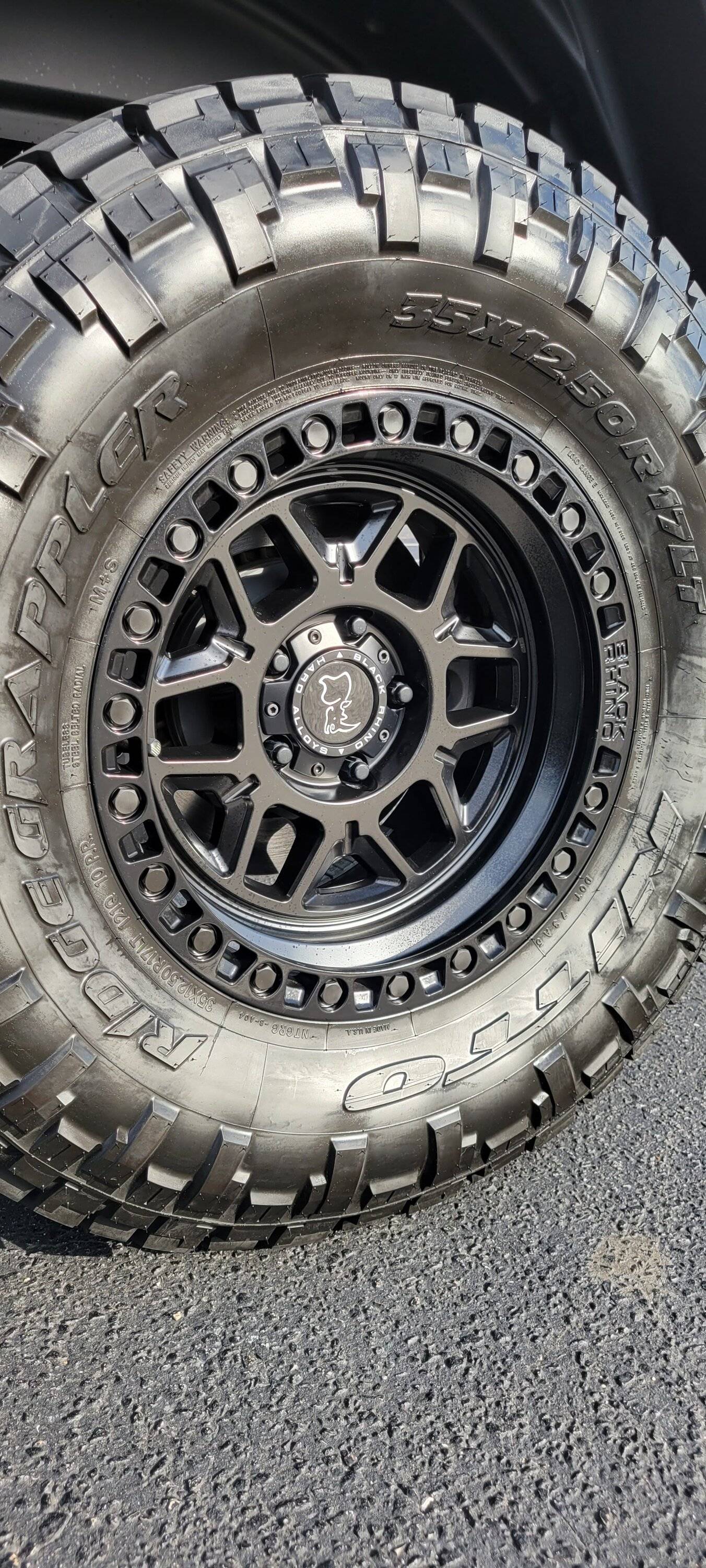 Jeep Gladiator Got the Mopar 2" lift, love it but.... need your wheels pics now 20211204_140404