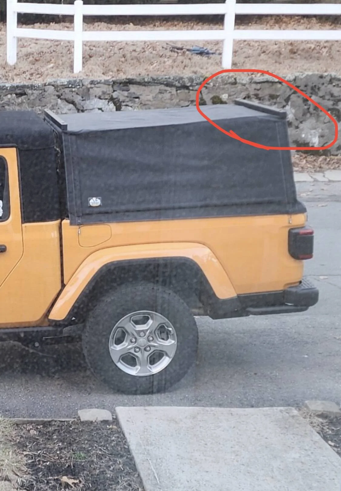 Jeep Gladiator Anyone using this soft cap (from wild-top.com)? F67D4AAC-144B-401A-B1B0-20240C88F0EC