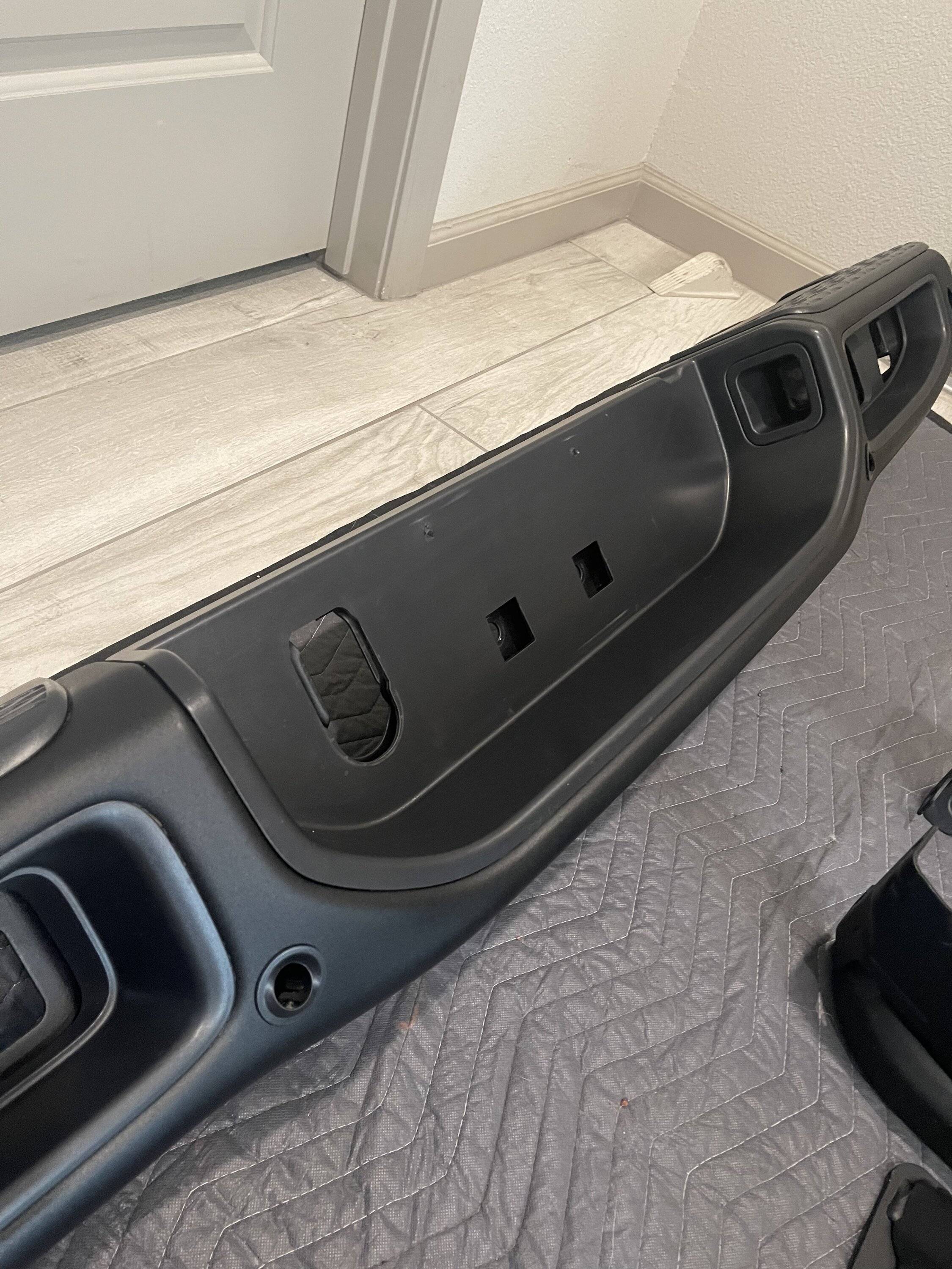 Jeep Gladiator Rubicon rear bumper $350 87144992-DCFB-4B7F-8110-F8066BE67E83