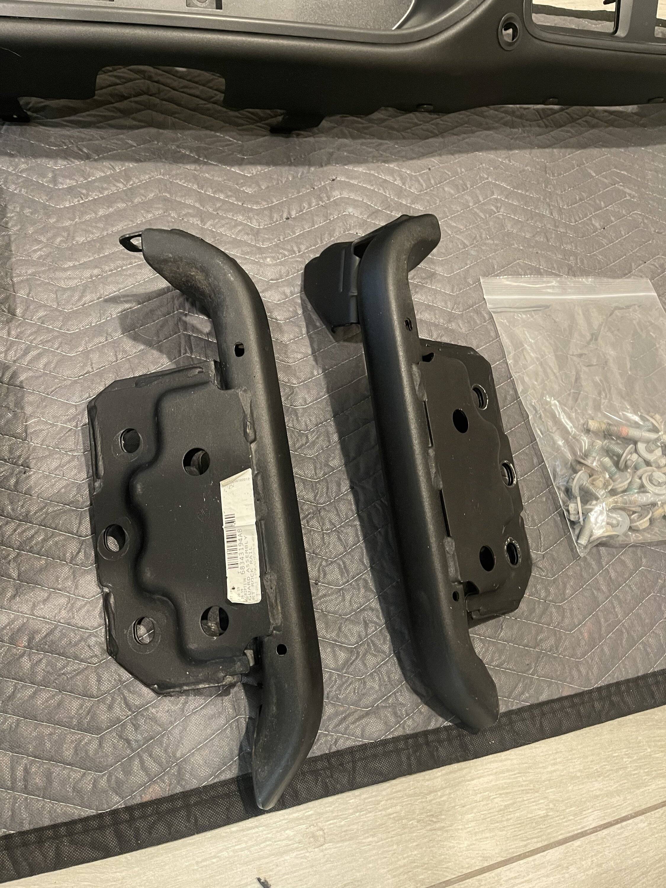 Jeep Gladiator Rubicon rear bumper $350 A691A446-098D-4CEC-B176-258A52CCE02E