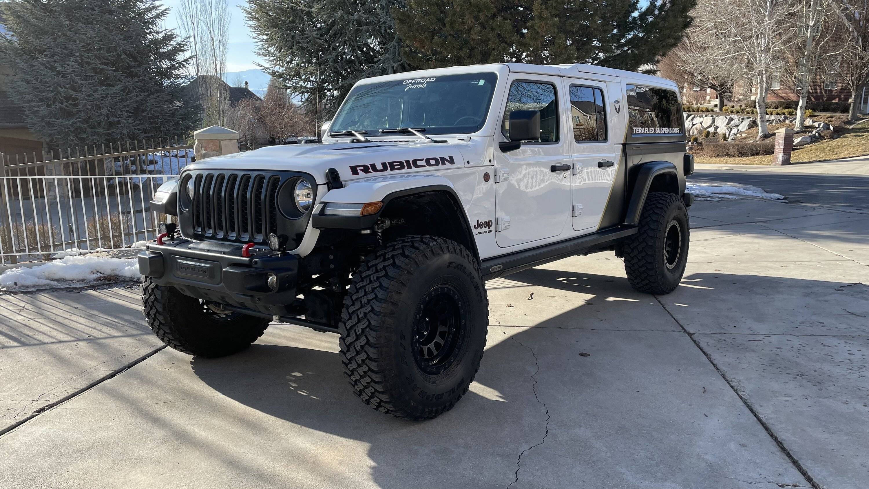 Jeep Gladiator 7 passenger Gladiator IMG_9800