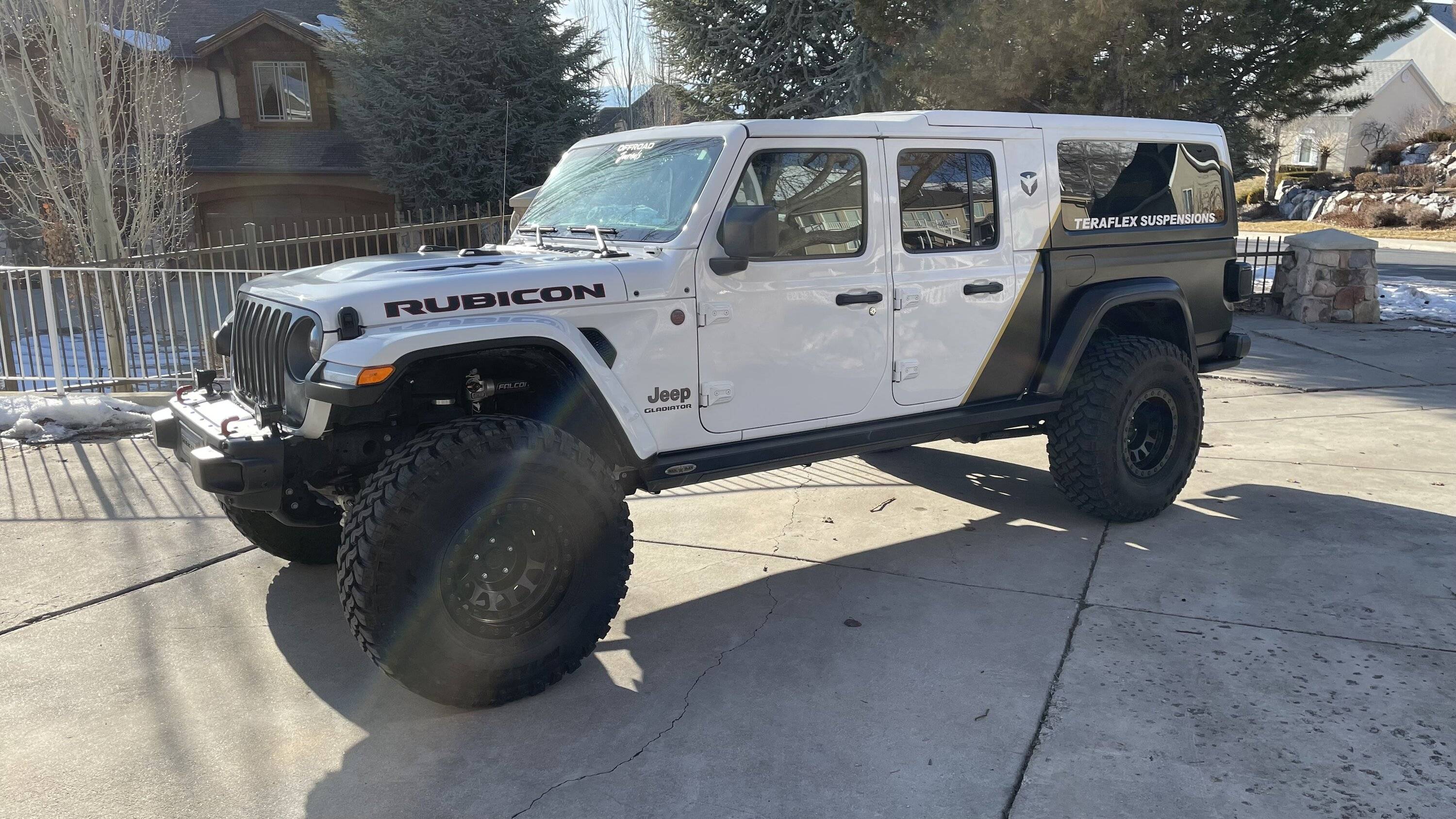 Jeep Gladiator 7 passenger Gladiator IMG_9799