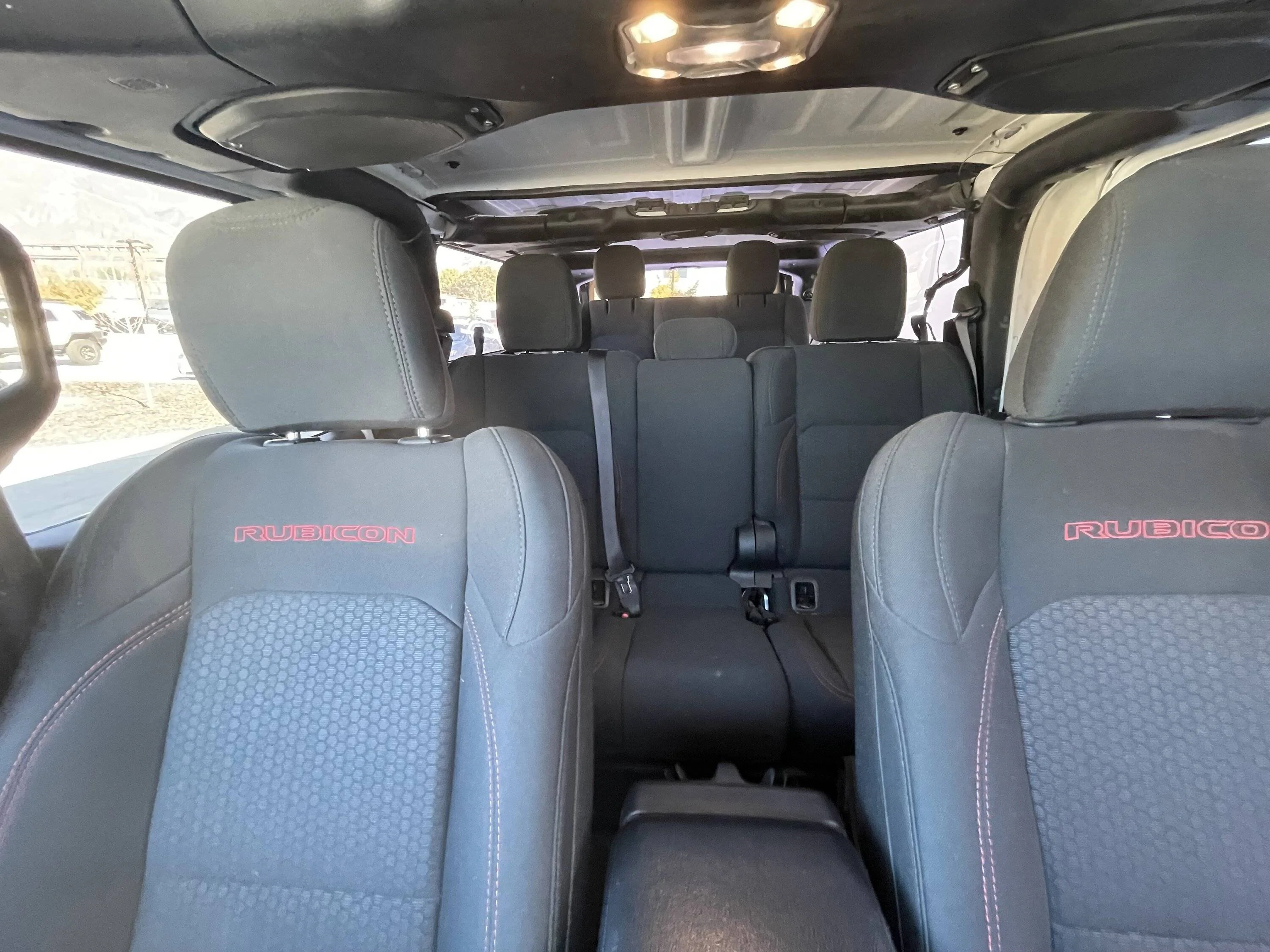 Jeep Gladiator 7 passenger Gladiator IMG_4316