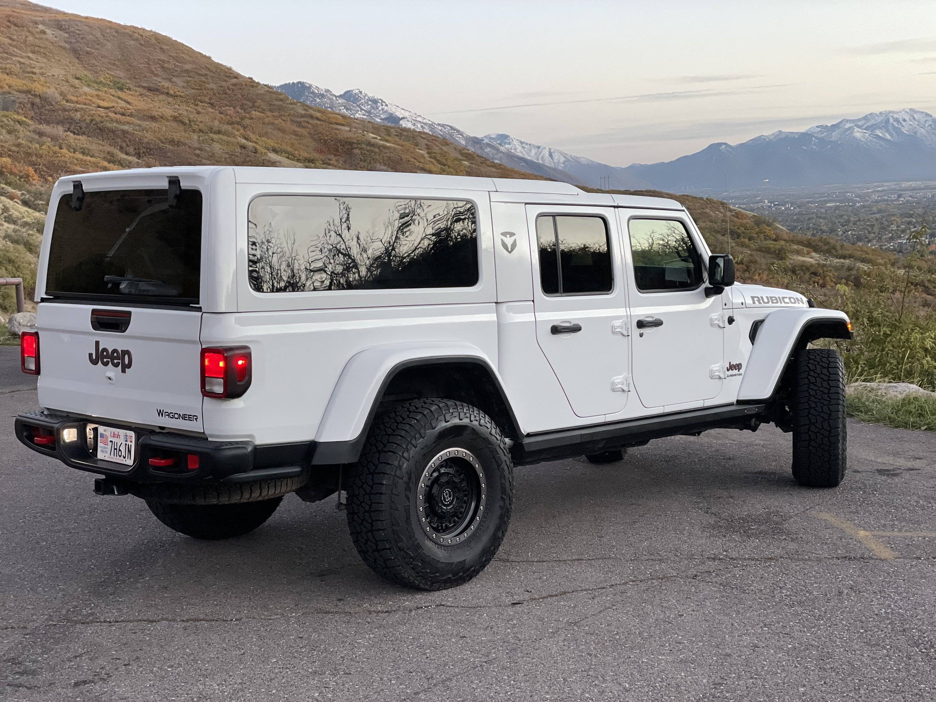 Jeep Gladiator 7 passenger Gladiator IMG_4153