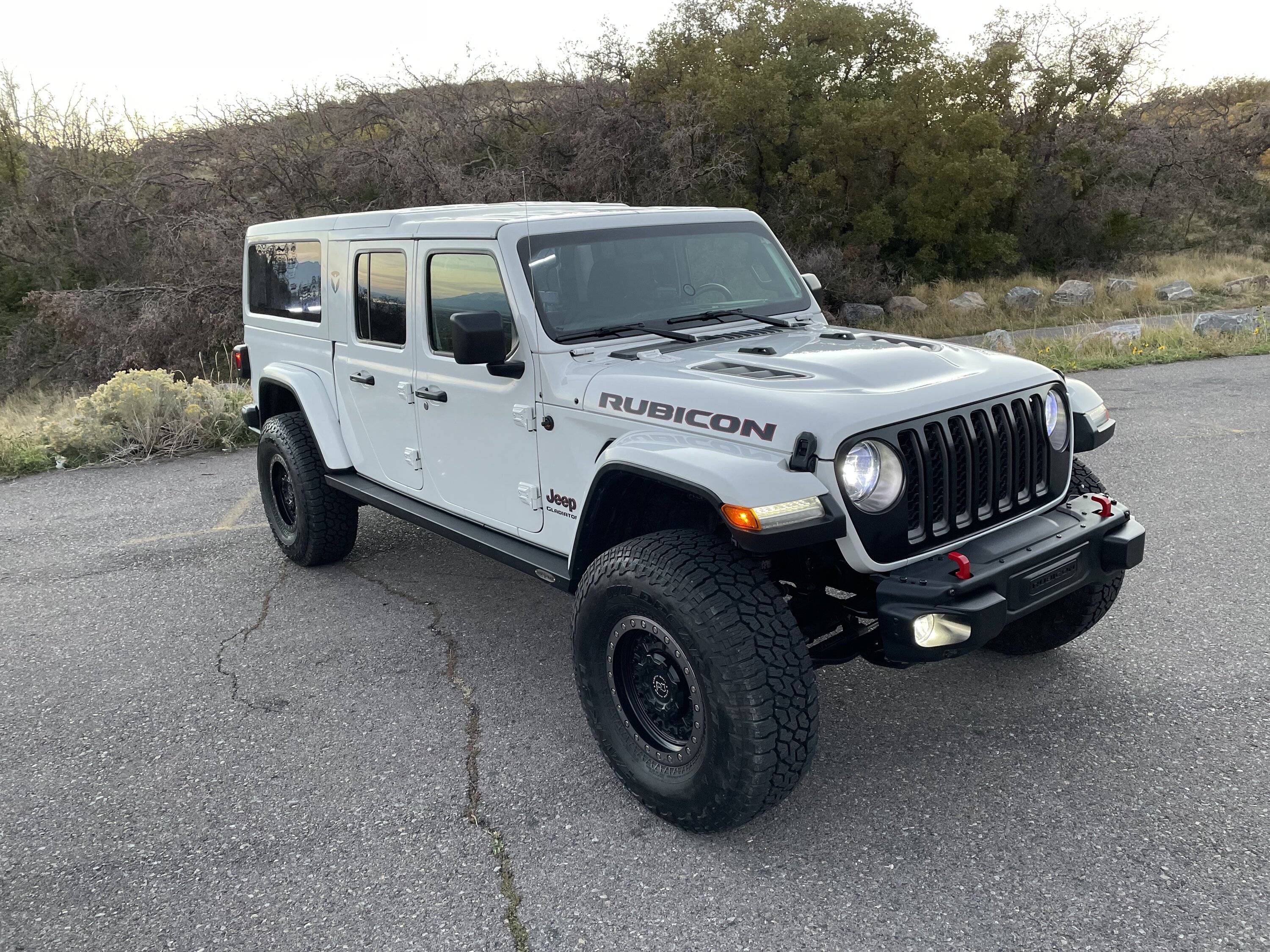 Jeep Gladiator 7 passenger Gladiator IMG_4140