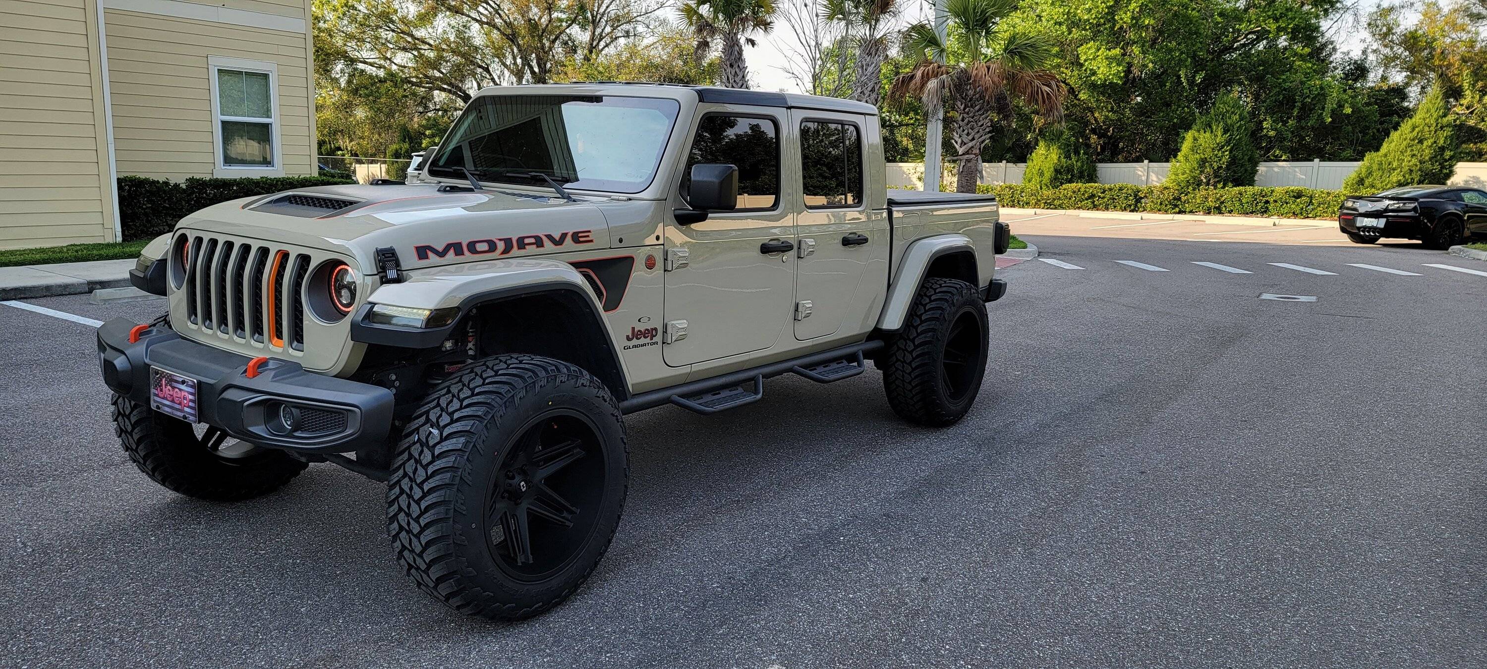 Jeep Gladiator Skyjacker vs Rough Country Level 20230224_160736